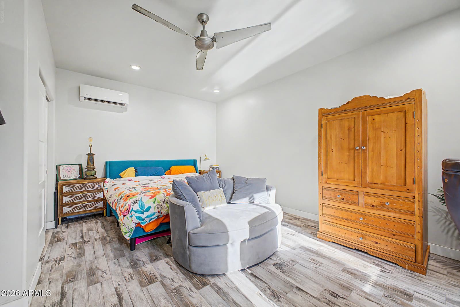 1001 E BELMONT Avenue, Phoenix, AZ 85020 — photo 14 of 46