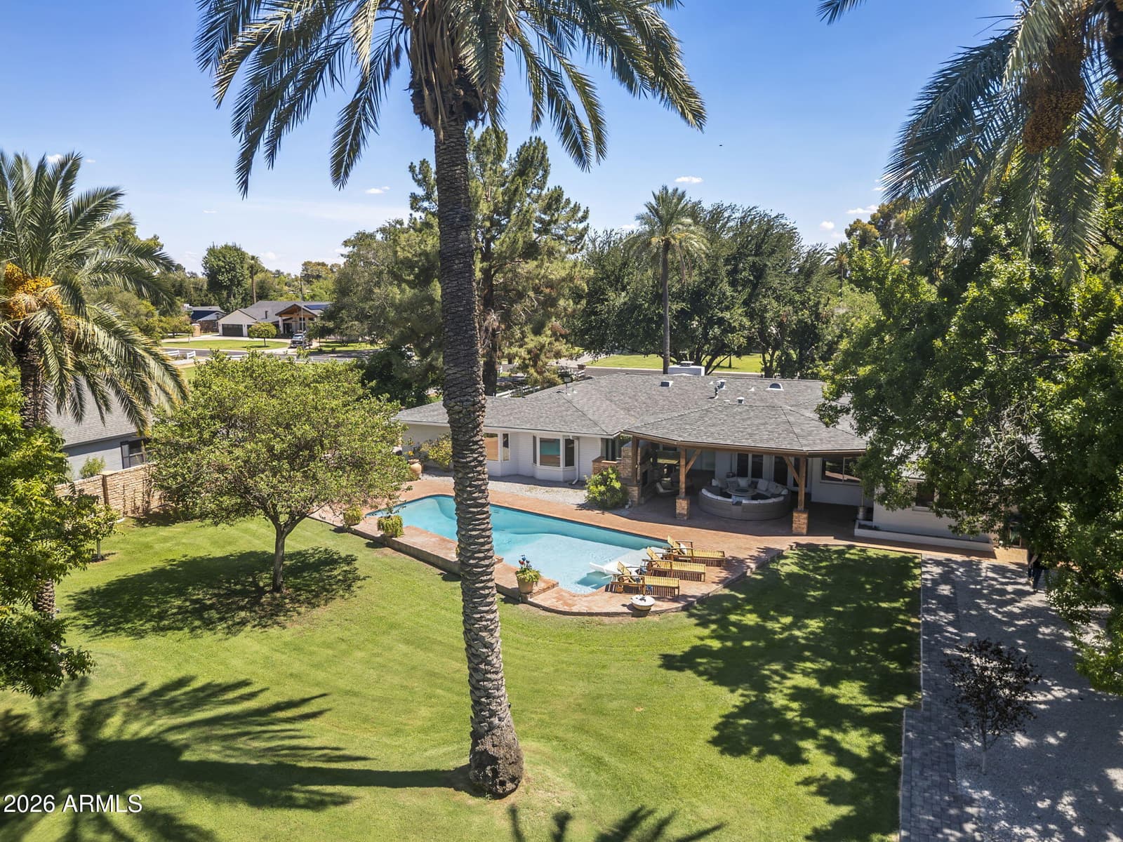 550 W BERRIDGE Lane, Phoenix, AZ 85013 — photo 91 of 92