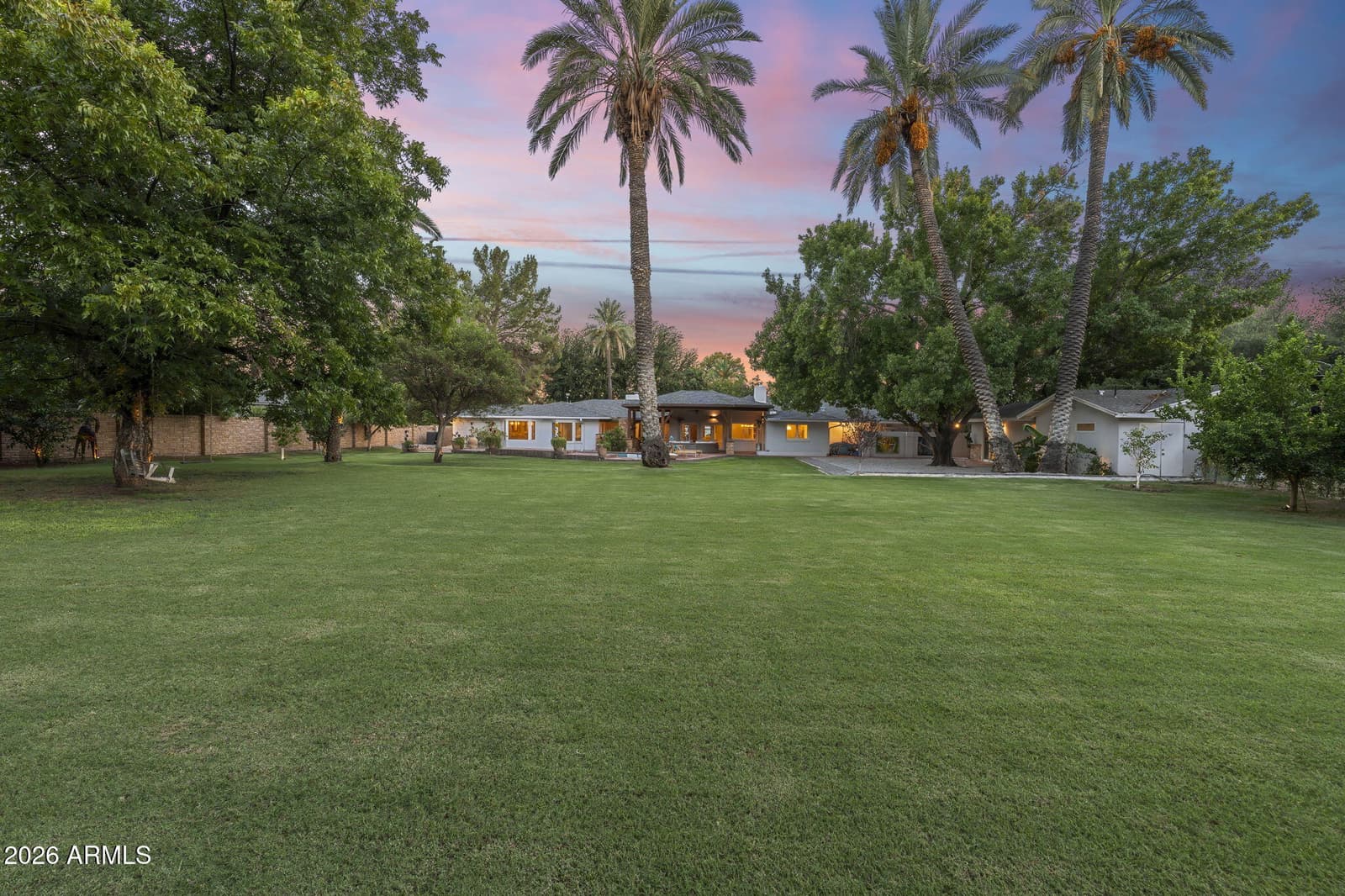 550 W BERRIDGE Lane, Phoenix, AZ 85013 — photo 73 of 92