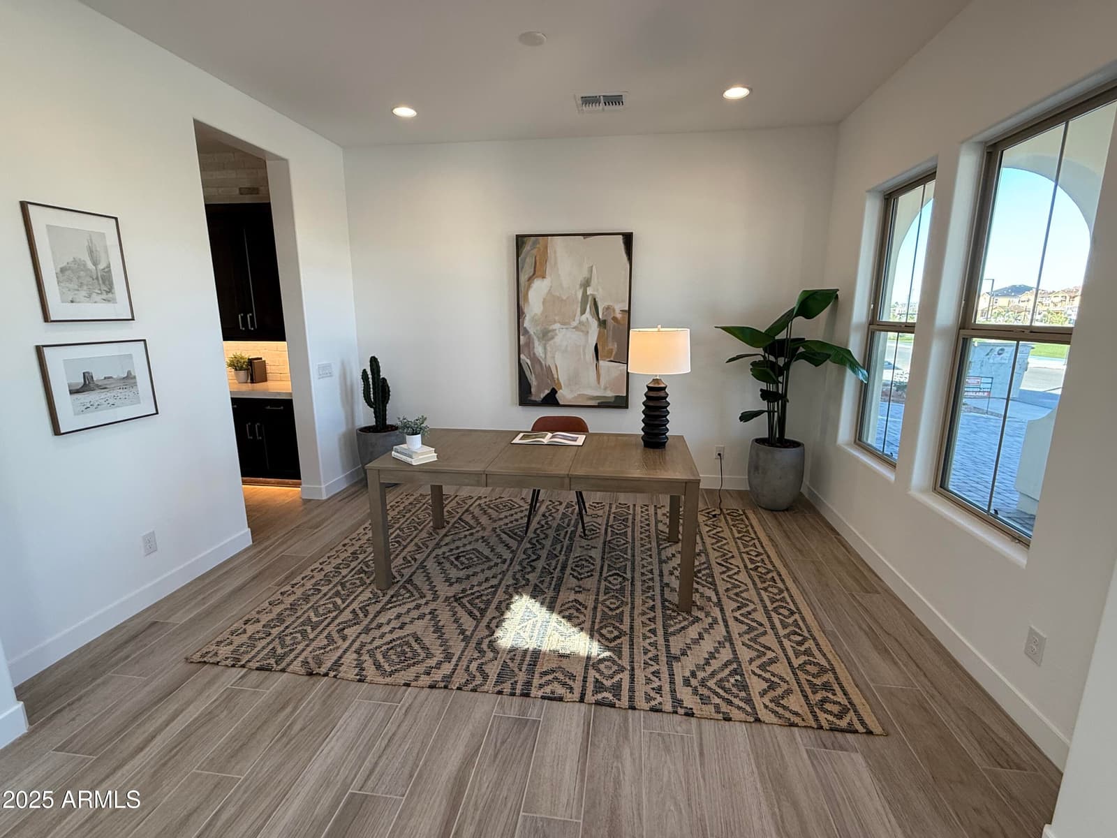 1093 E PALM BEACH Drive, Chandler, AZ 85249 — photo 12 of 31
