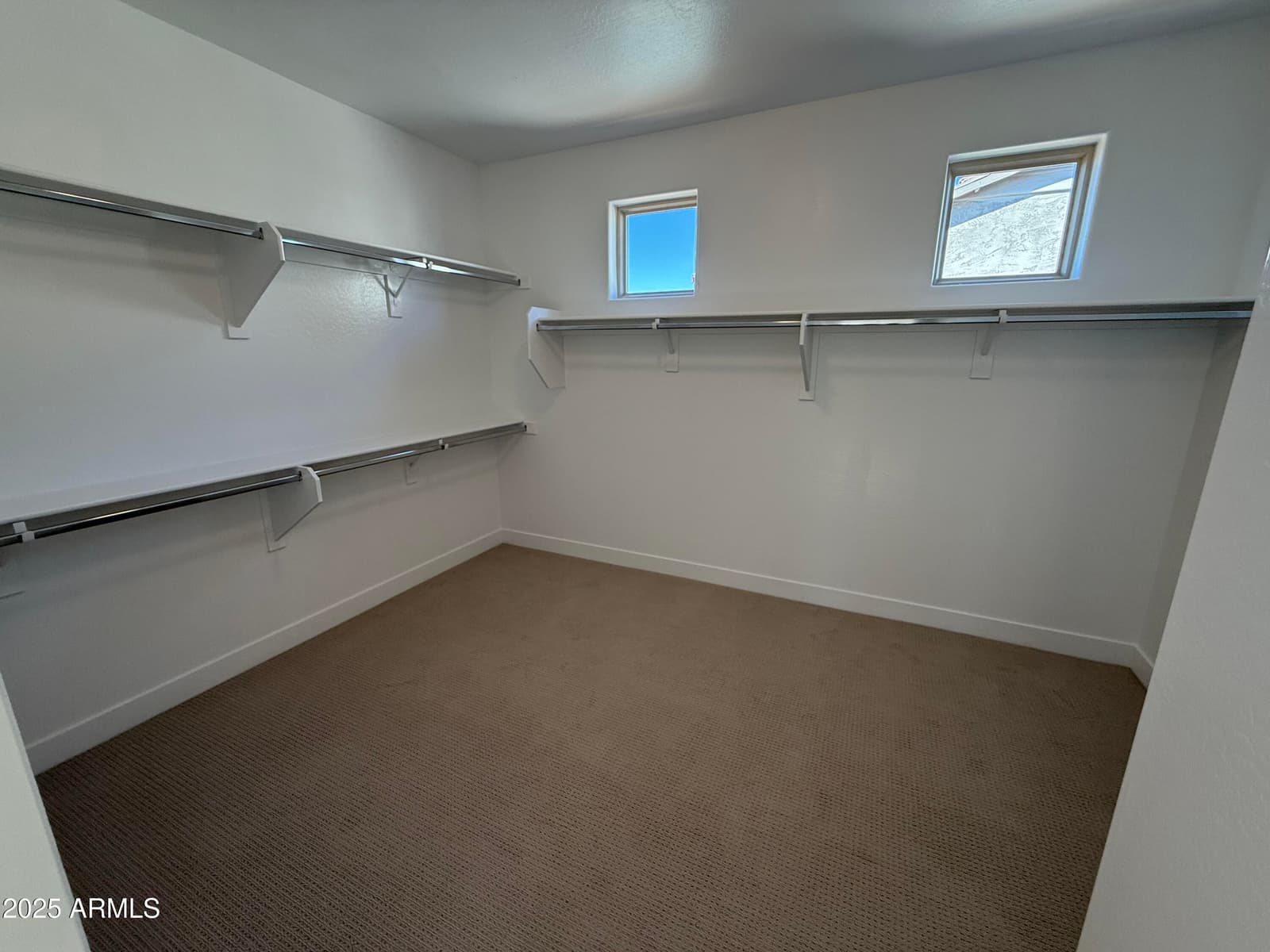 1093 E PALM BEACH Drive, Chandler, AZ 85249 — photo 17 of 31