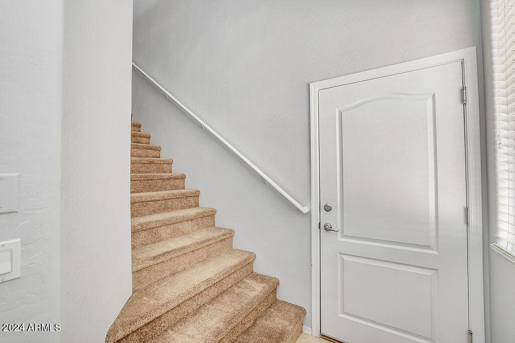 705 W QUEEN CREEK Road 2192, Chandler, AZ 85248 — photo 5 of 33