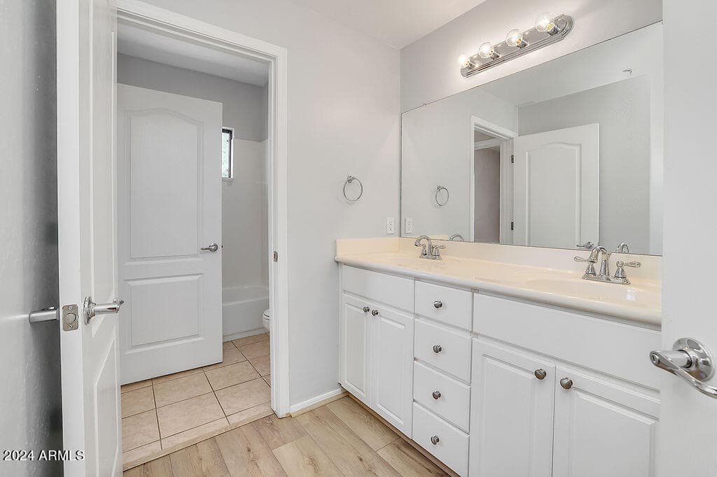 705 W QUEEN CREEK Road 2192, Chandler, AZ 85248 — photo 27 of 33