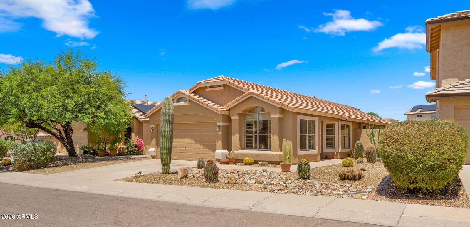 4820 E MELINDA Lane, Phoenix, AZ 85054 — photo 2 of 39