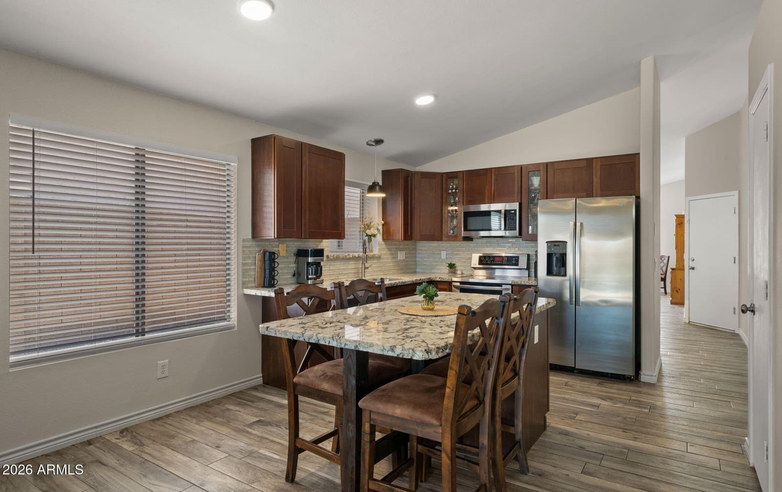 4820 E MELINDA Lane, Phoenix, AZ 85054 — photo 11 of 39