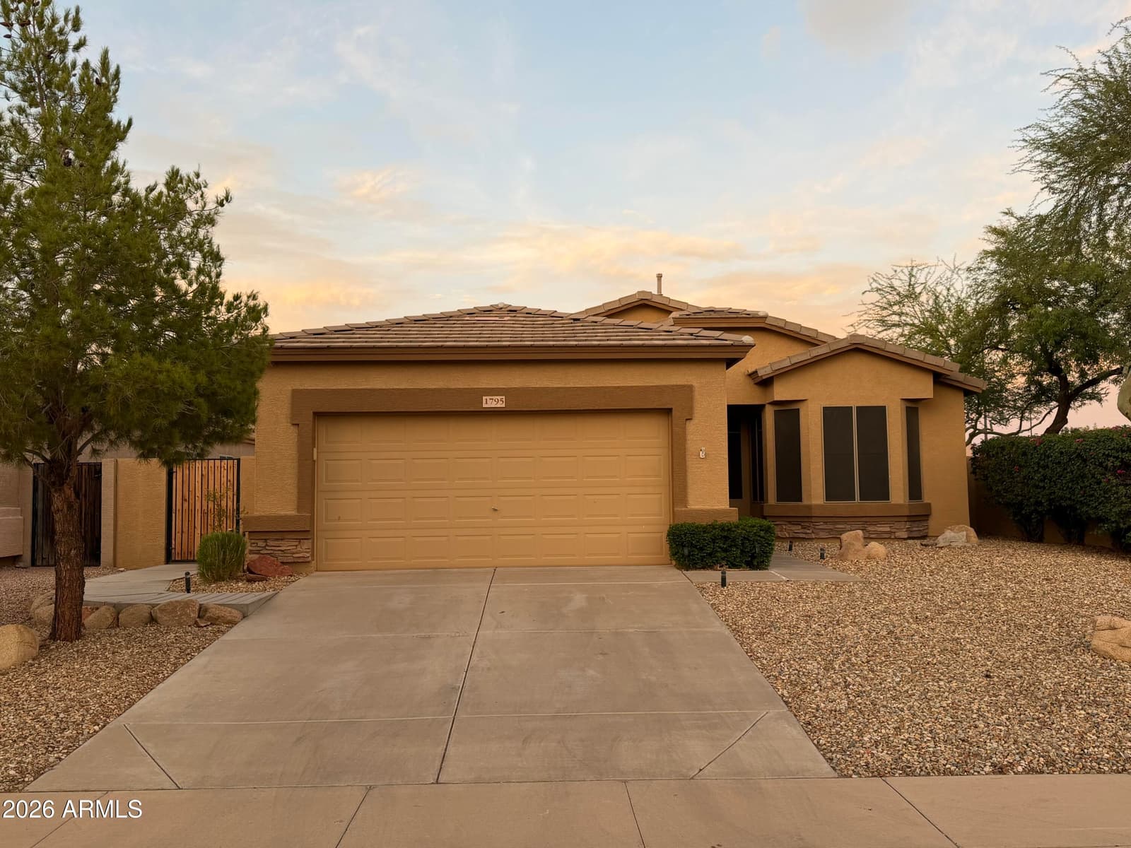 1795 S COLE Drive, Gilbert, AZ 85295 — photo 2 of 34