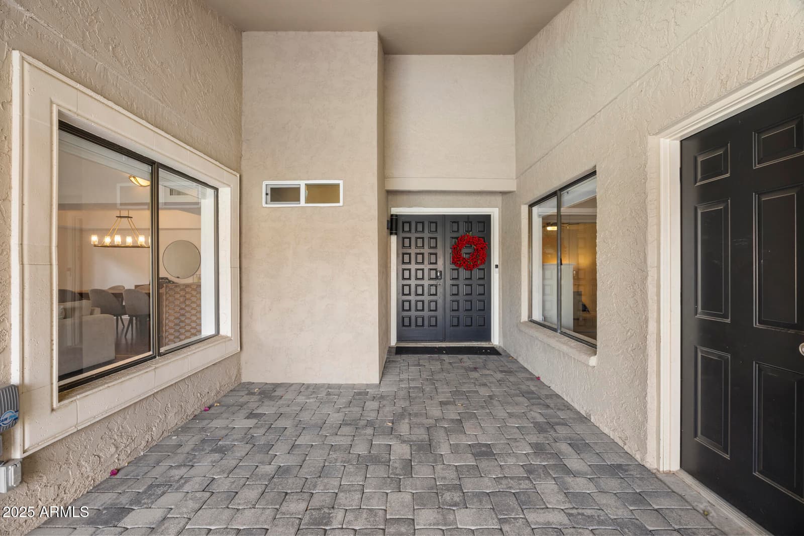8649 N WILLOWRAIN Court, Scottsdale, AZ 85258 — photo 5 of 47