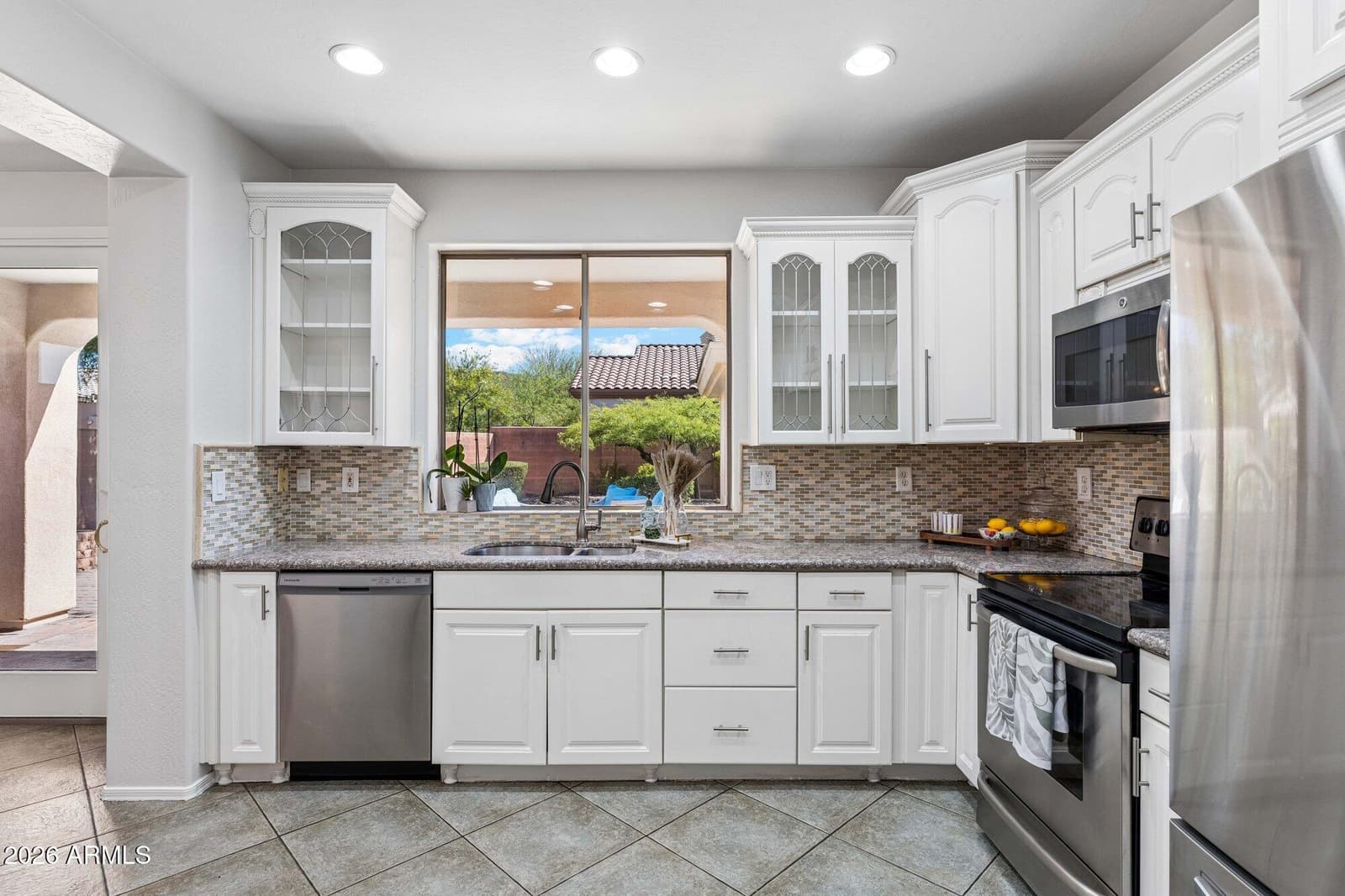 2154 W VALHALLA Court, Anthem, AZ 85086 — photo 10 of 39