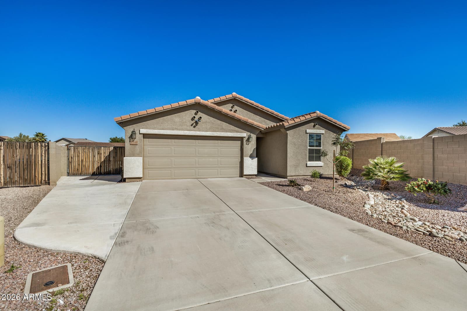 4530 E LONGHORN Street, San Tan Valley, AZ 85140 — photo 3 of 73