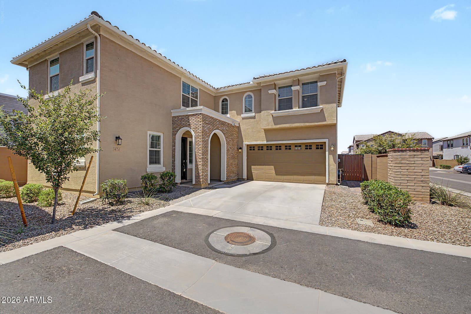 670 S OWL Drive, Gilbert, AZ 85296 — photo 3 of 56