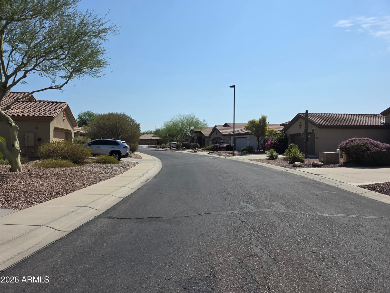 1650 W DION Drive, Phoenix, AZ 85086 — photo 3 of 57