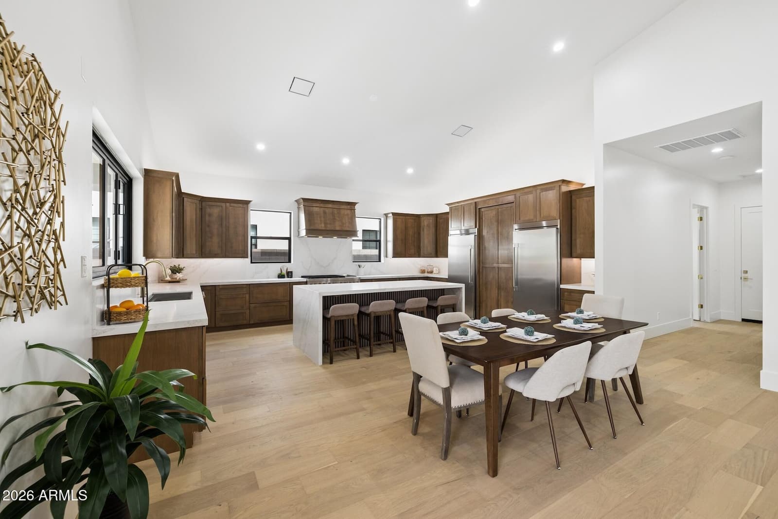 4108 E AVALON Drive, Phoenix, AZ 85018 — photo 11 of 37