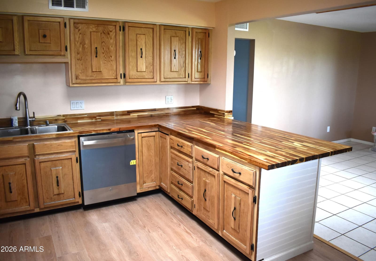 28401 S RAIN VALLEY Road, Elgin, AZ 85611 — photo 7 of 54
