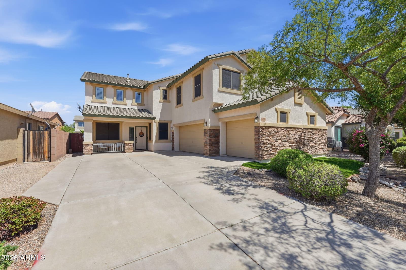 38301 N CAROLINA Avenue, San Tan Valley, AZ 85140 — photo 1 of 36