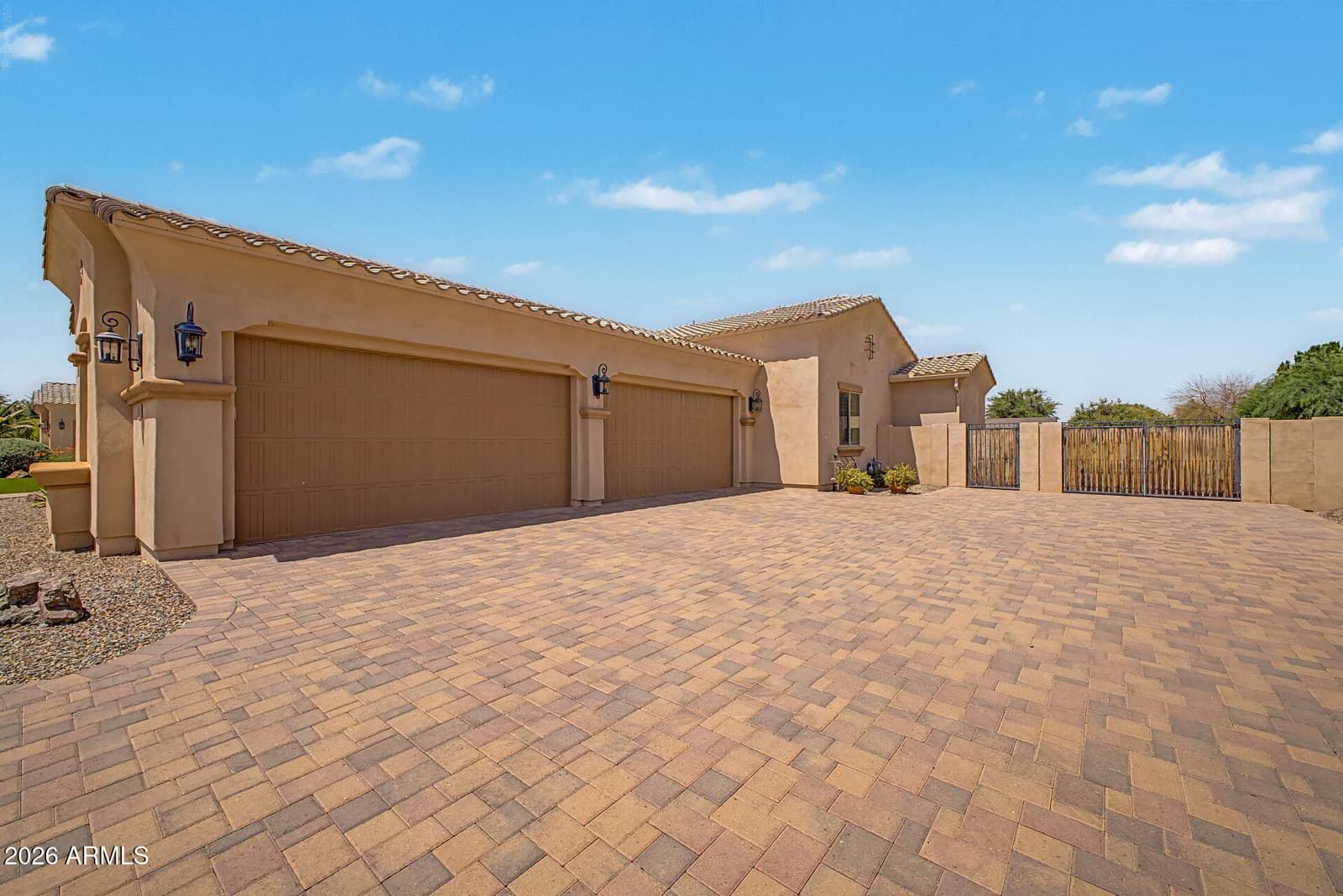 7446 S TUCANA Lane, Gilbert, AZ 85298 — photo 7 of 35