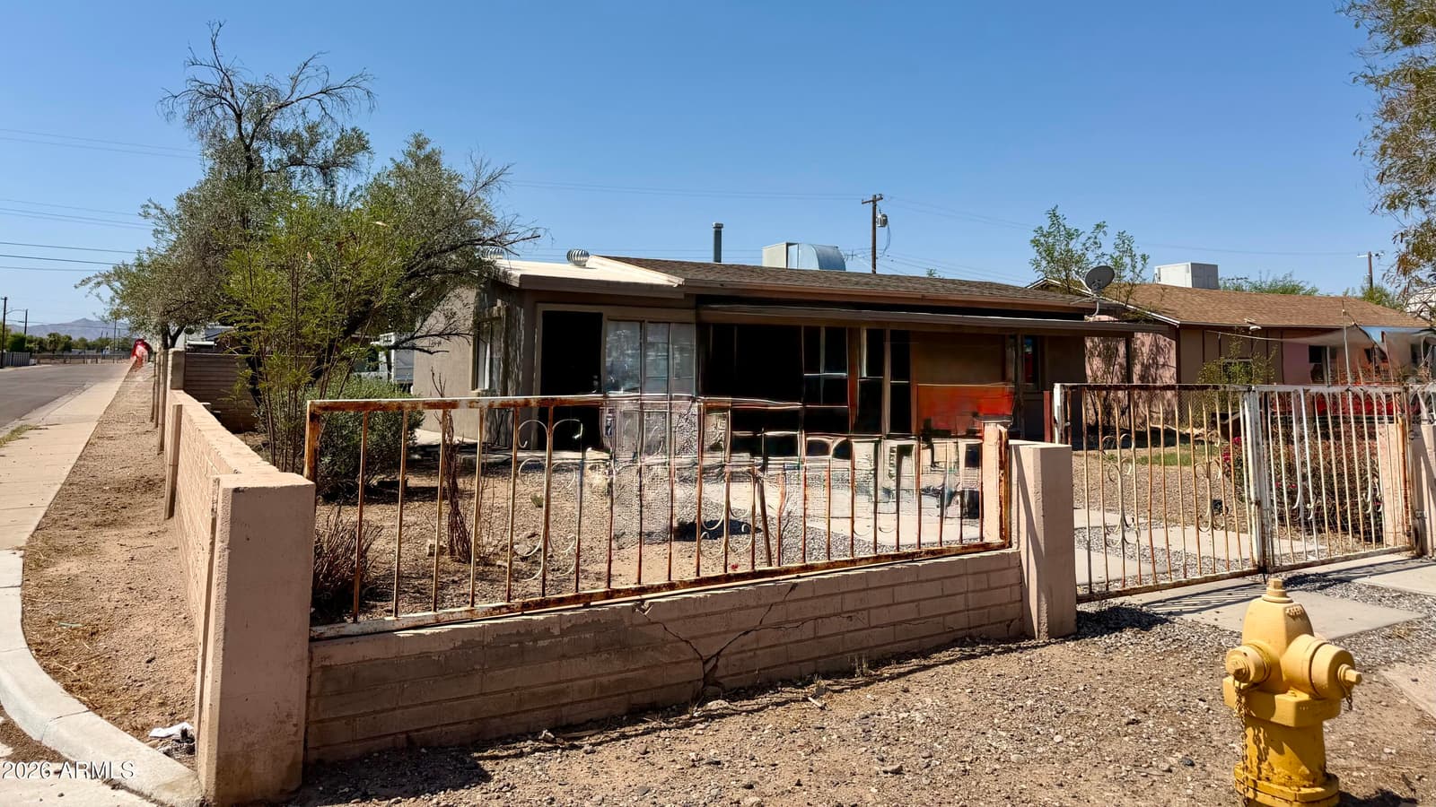 3301 W HOLLY Street, Phoenix, AZ 85009 — photo 13 of 18