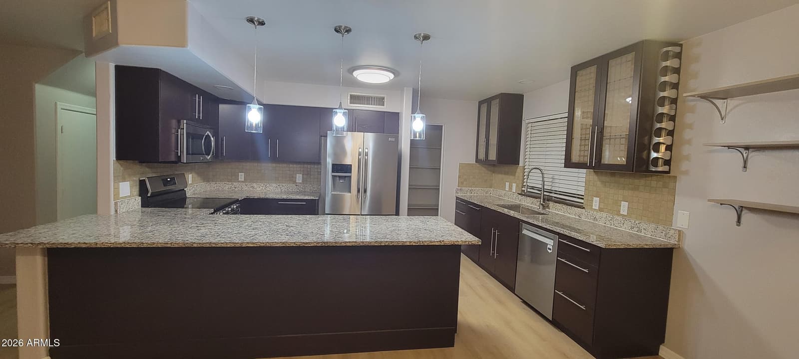 6834 S 40TH Lane, Phoenix, AZ 85041 — photo 9 of 17