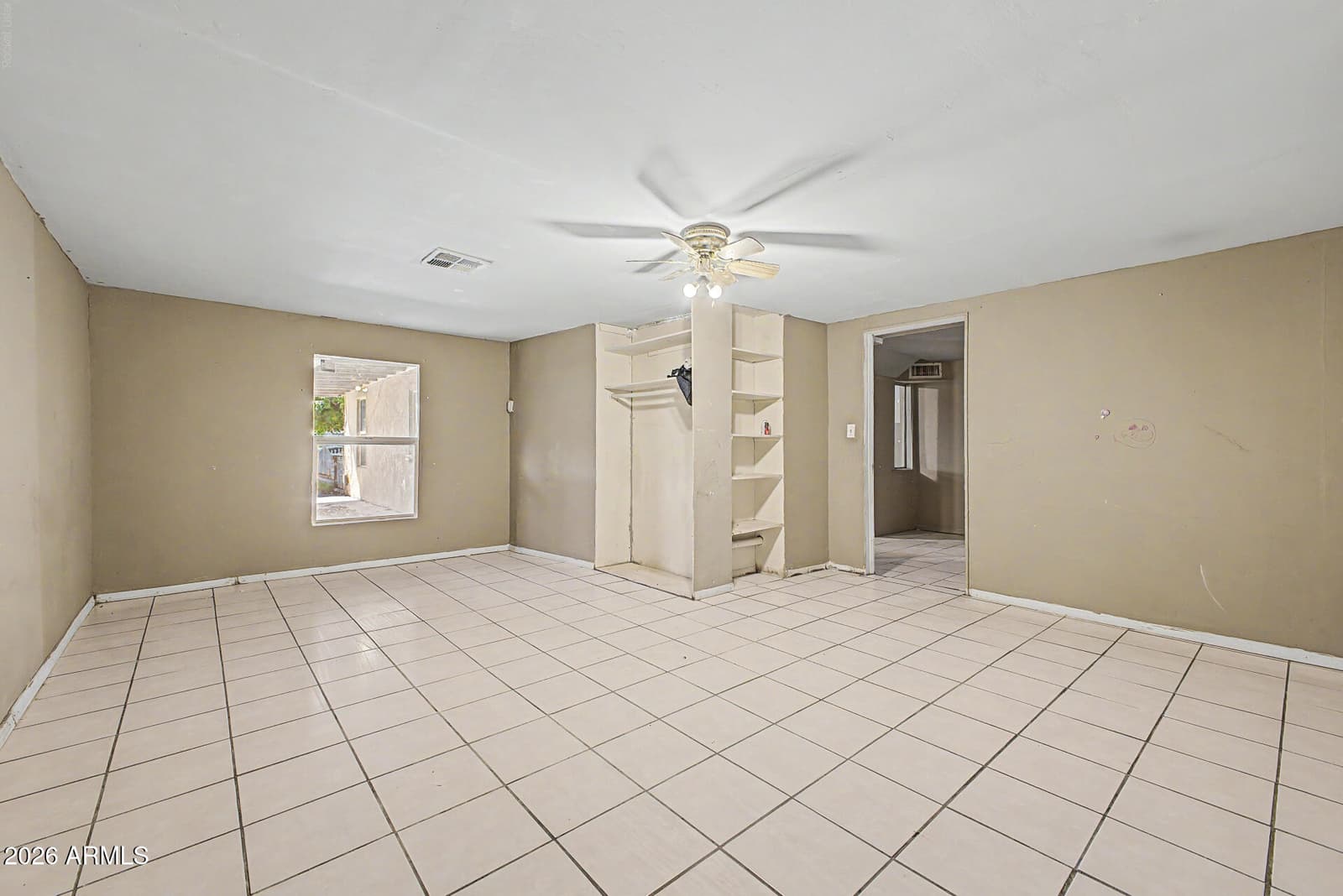 6435 S 5TH Avenue, Phoenix, AZ 85041 — photo 15 of 33