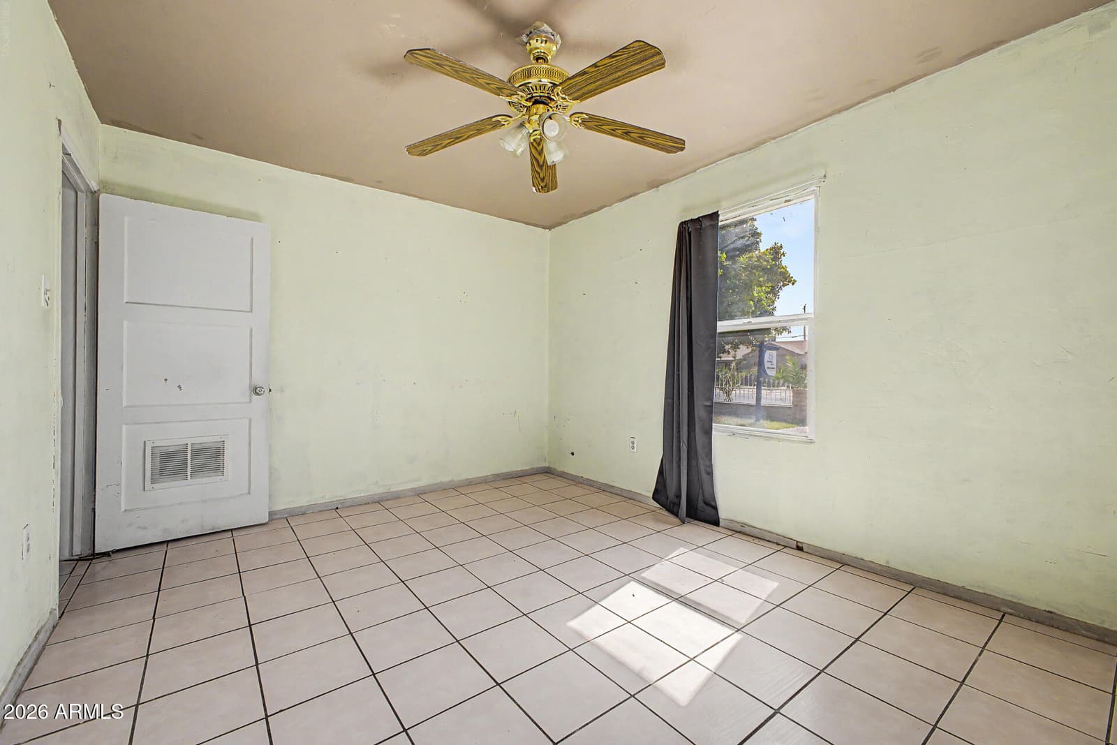 6435 S 5TH Avenue, Phoenix, AZ 85041 — photo 20 of 33