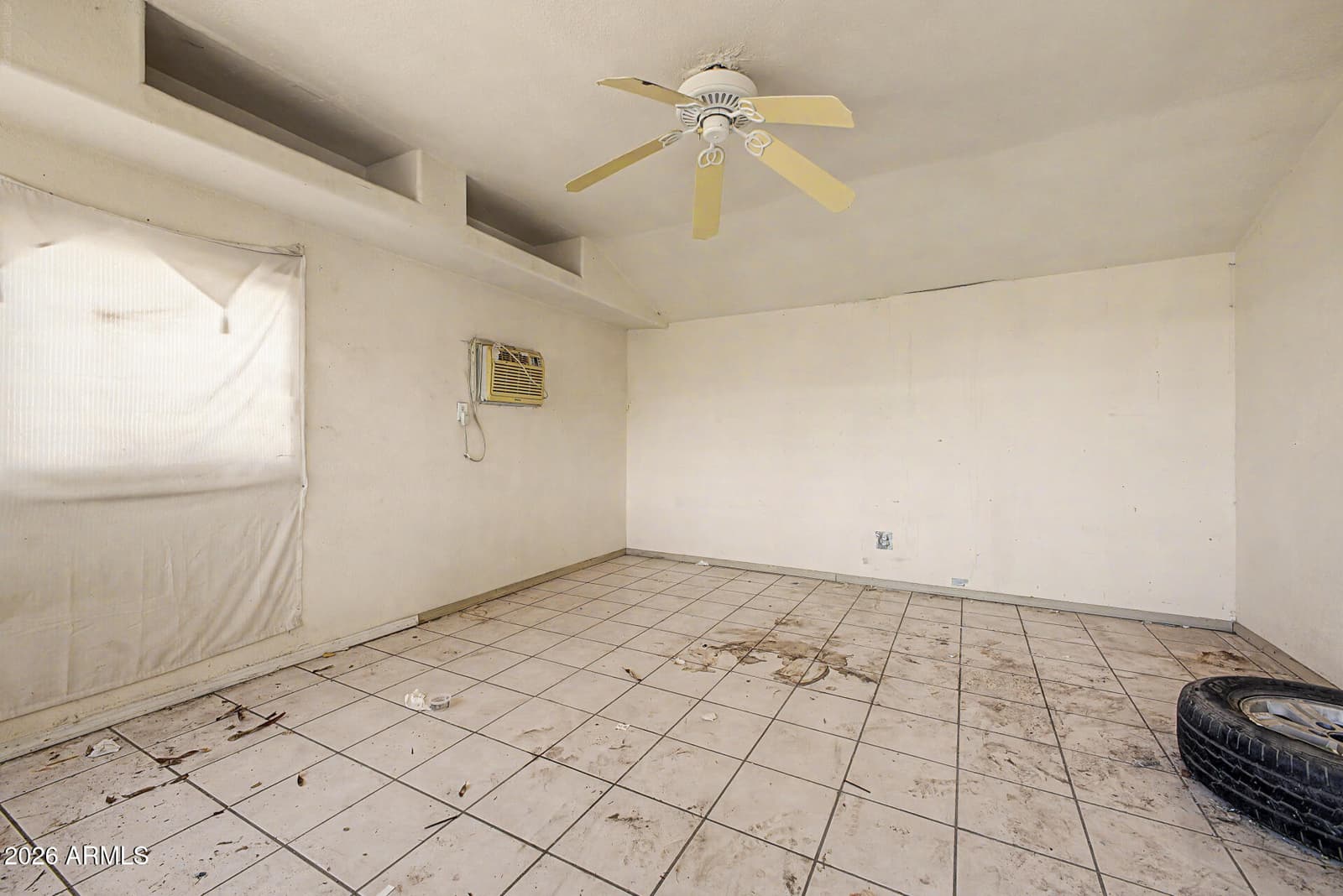 6435 S 5TH Avenue, Phoenix, AZ 85041 — photo 29 of 33