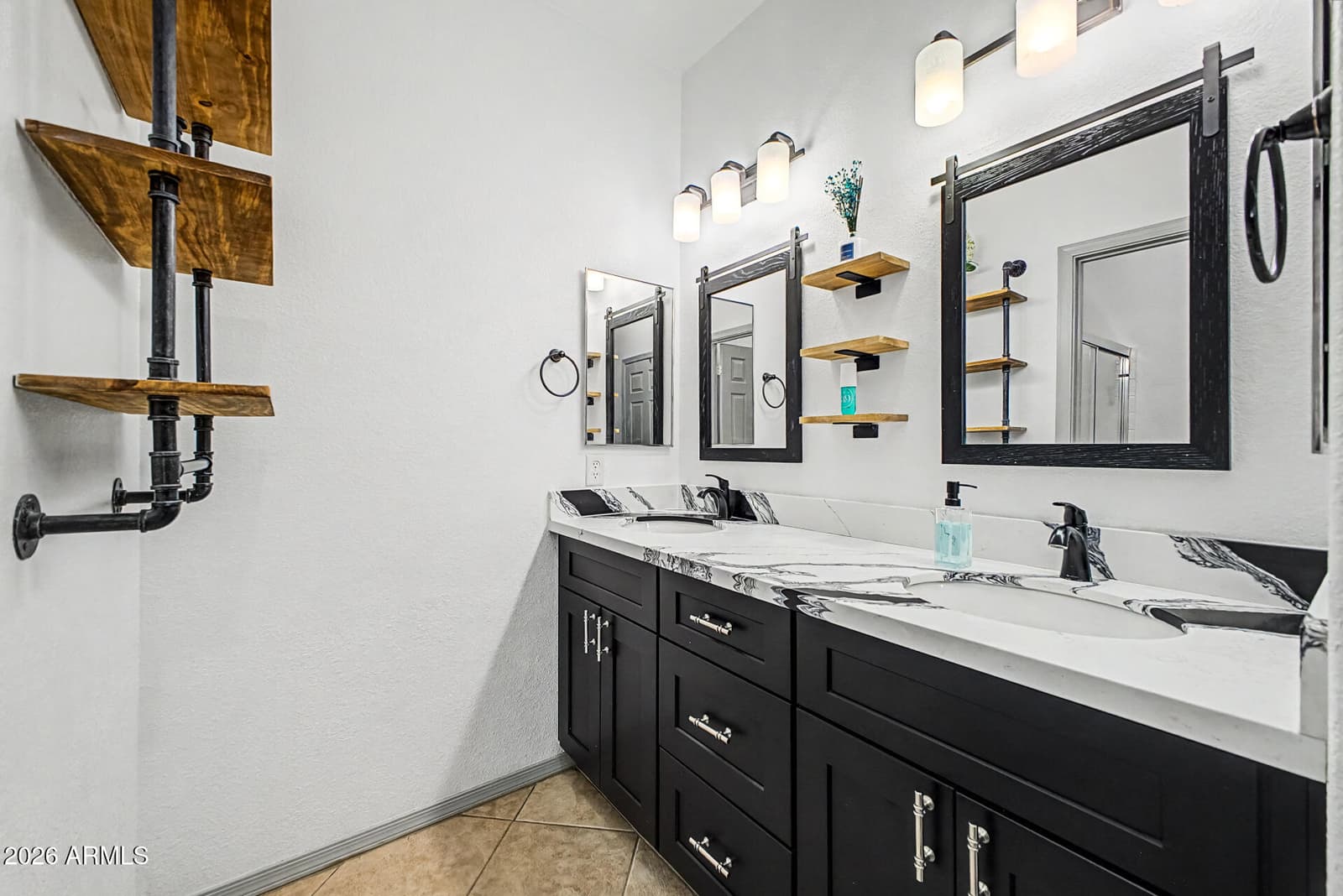 5614 S 26TH Place, Phoenix, AZ 85040 — photo 13 of 22