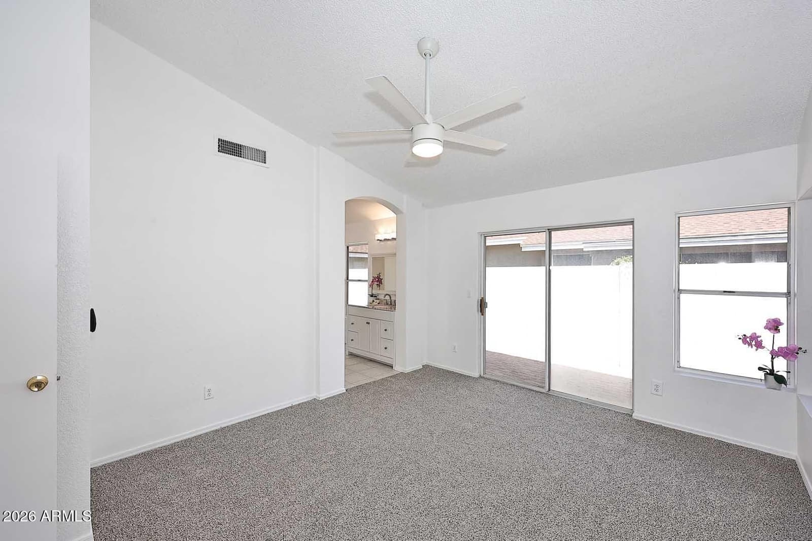 912 E Annette Drive, Phoenix, AZ 85022 — photo 8 of 32