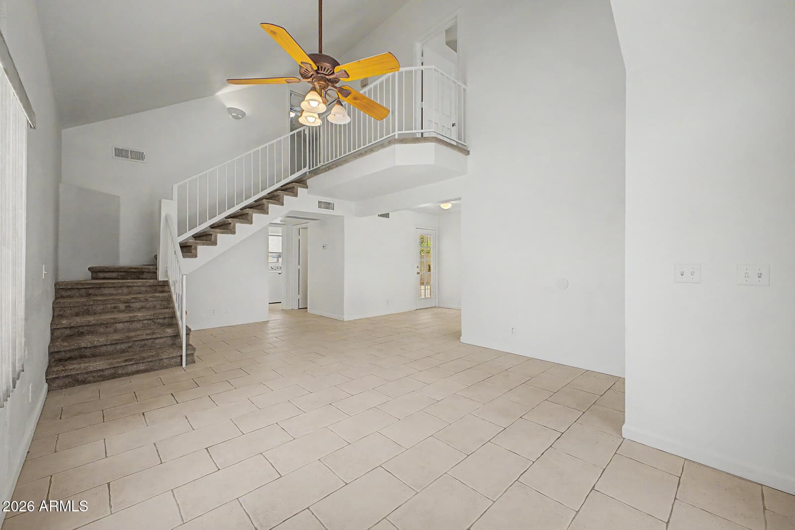 822 W BRADFORD Drive, Gilbert, AZ 85233 — photo 4 of 26