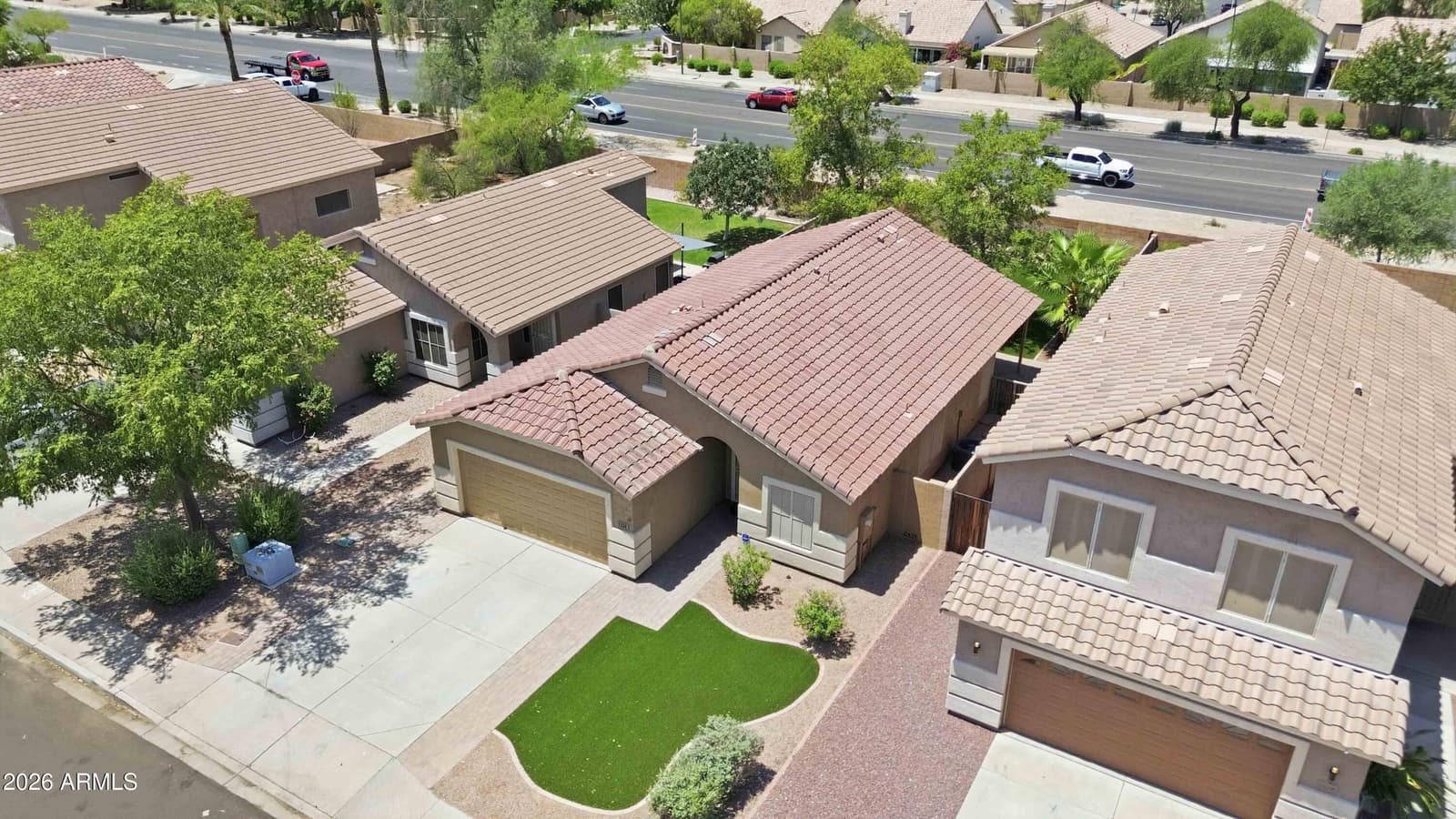1334 S HERITAGE Drive, Gilbert, AZ 85296 — photo 23 of 27