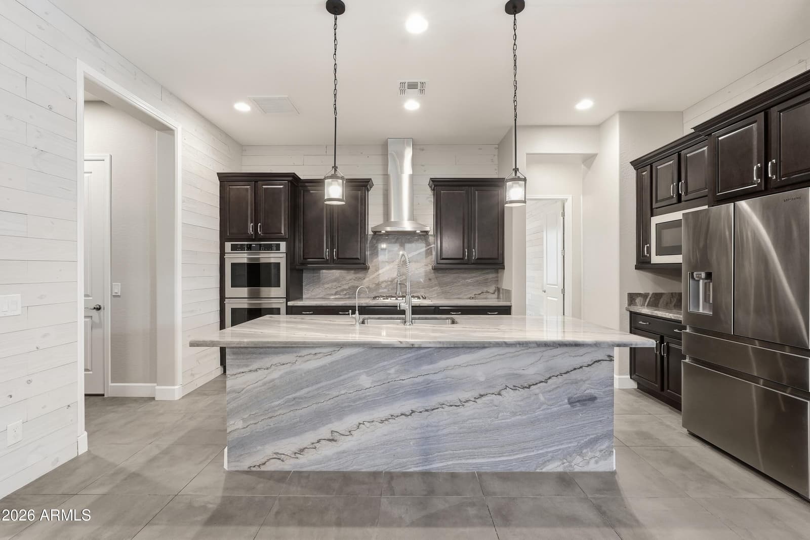 10333 W BUCKHORN Trail, Peoria, AZ 85383 — photo 25 of 114