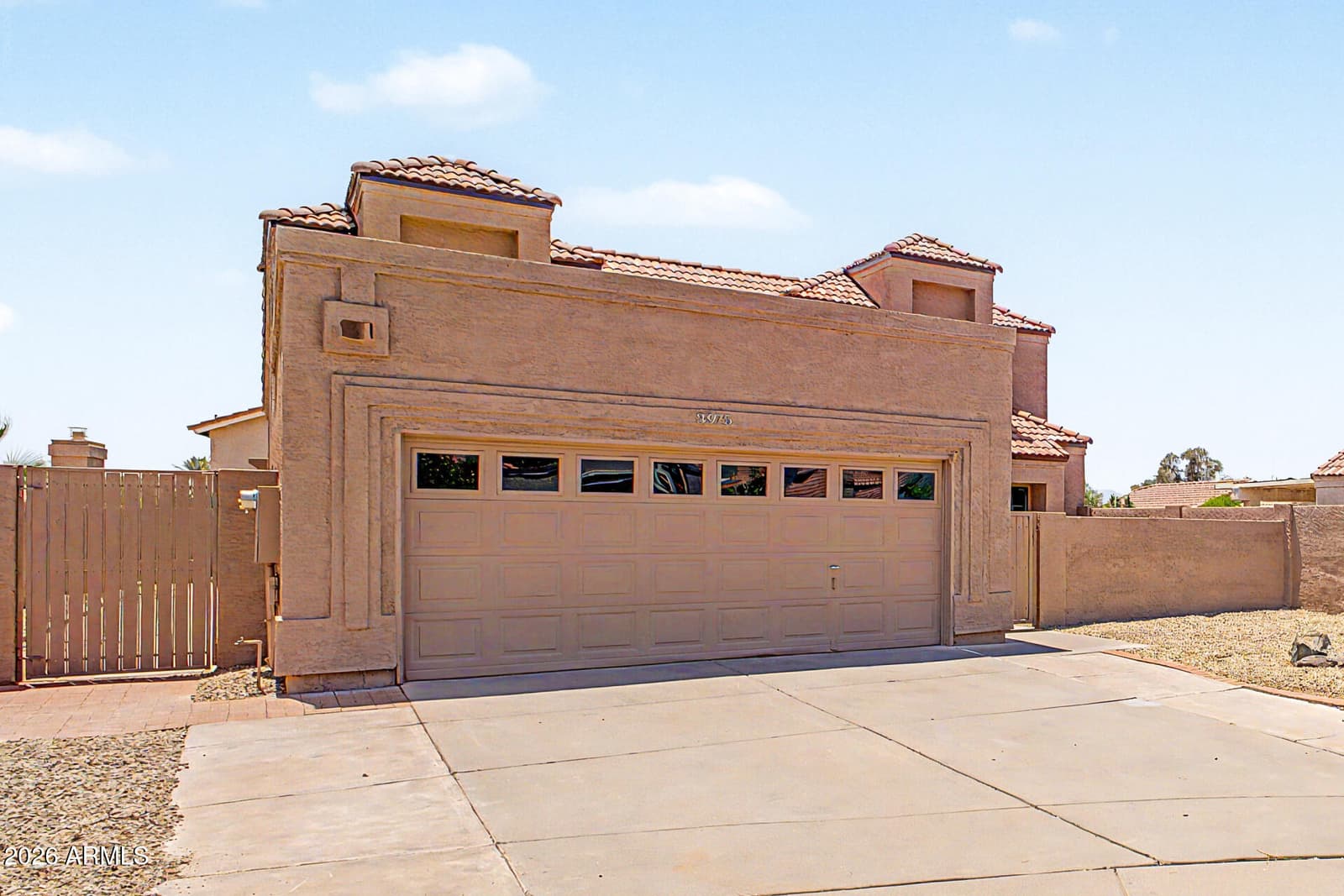 3975 E Graythorn Street, Phoenix, AZ 85044 — photo 3 of 40