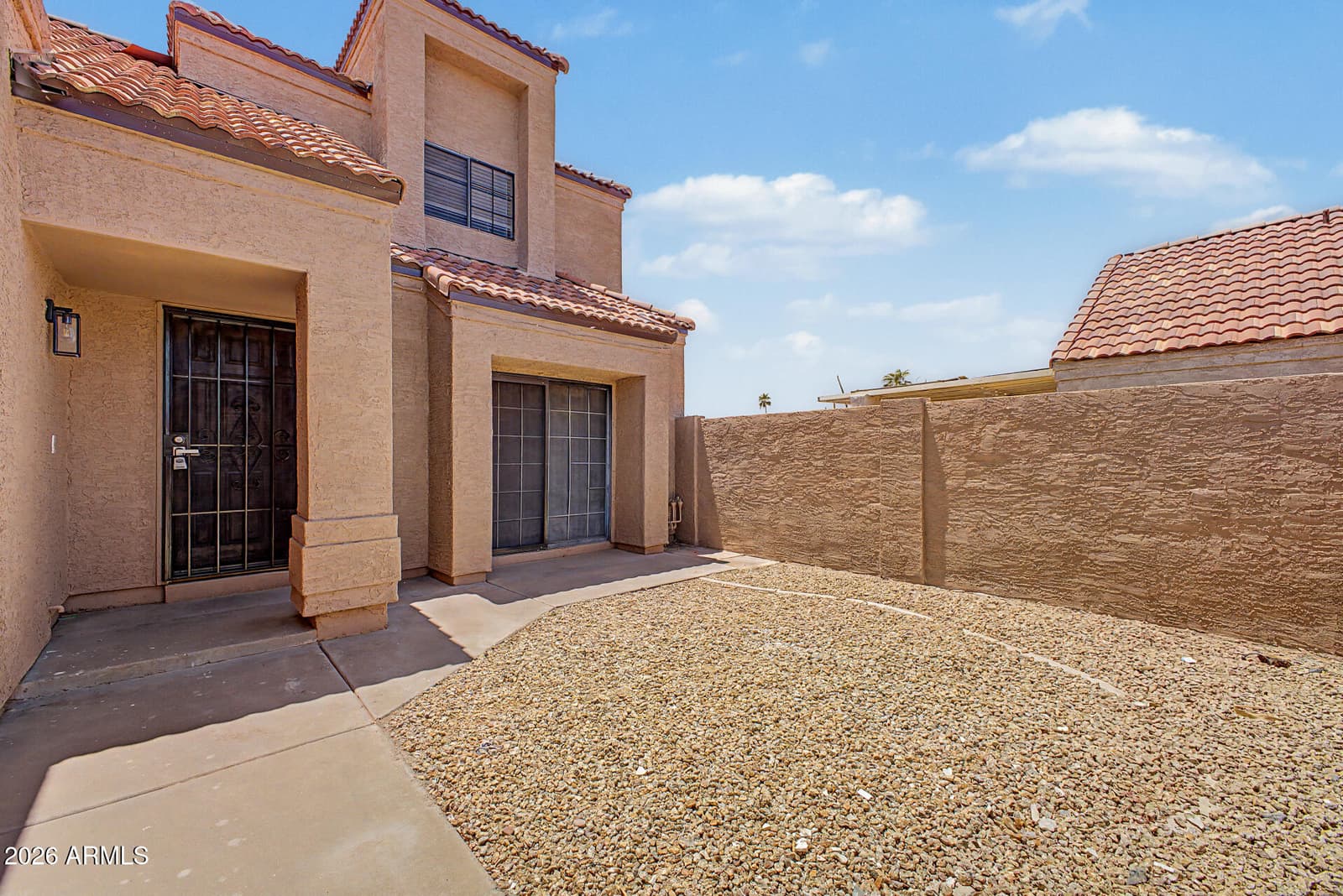 3975 E Graythorn Street, Phoenix, AZ 85044 — photo 4 of 40