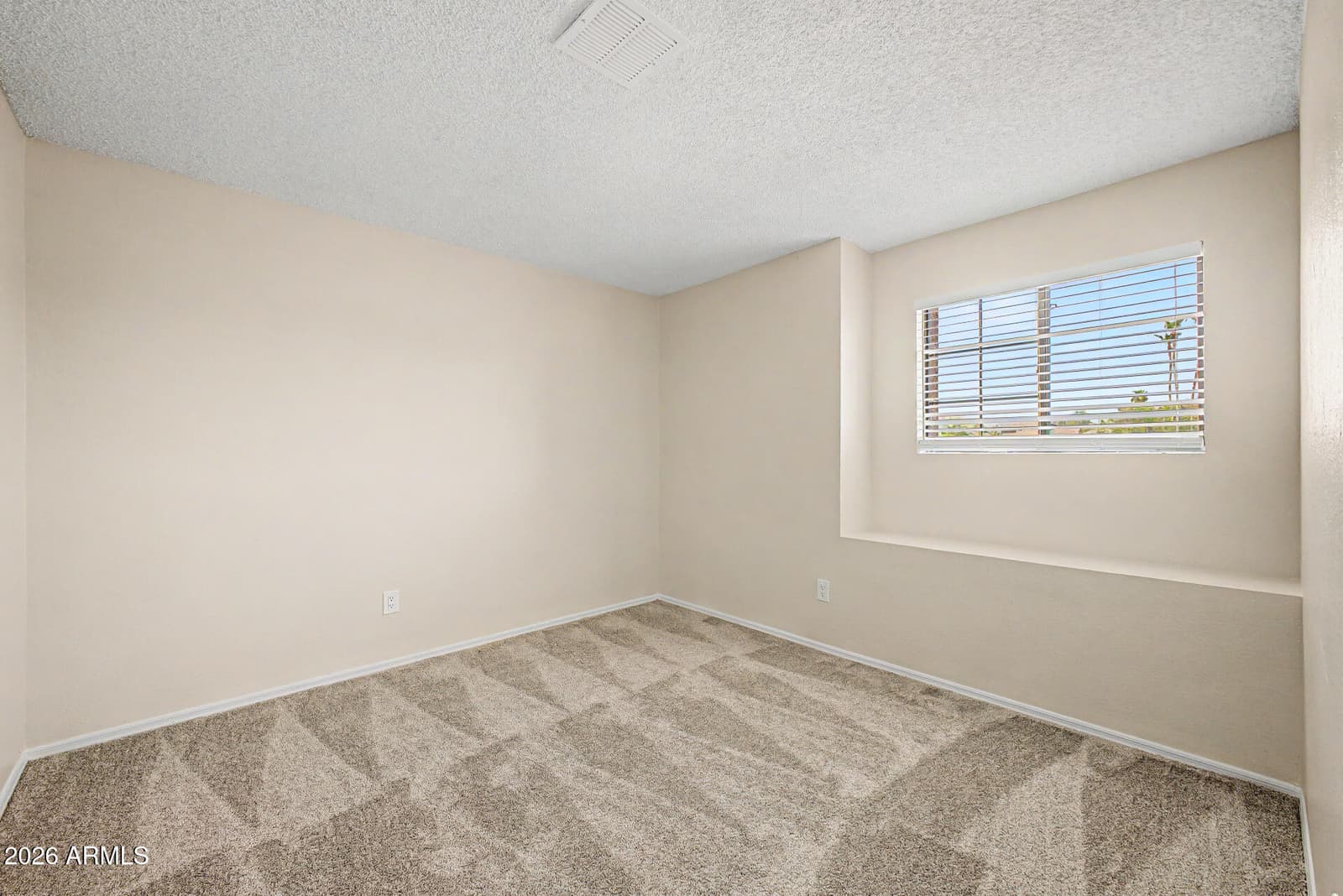 3975 E Graythorn Street, Phoenix, AZ 85044 — photo 29 of 40