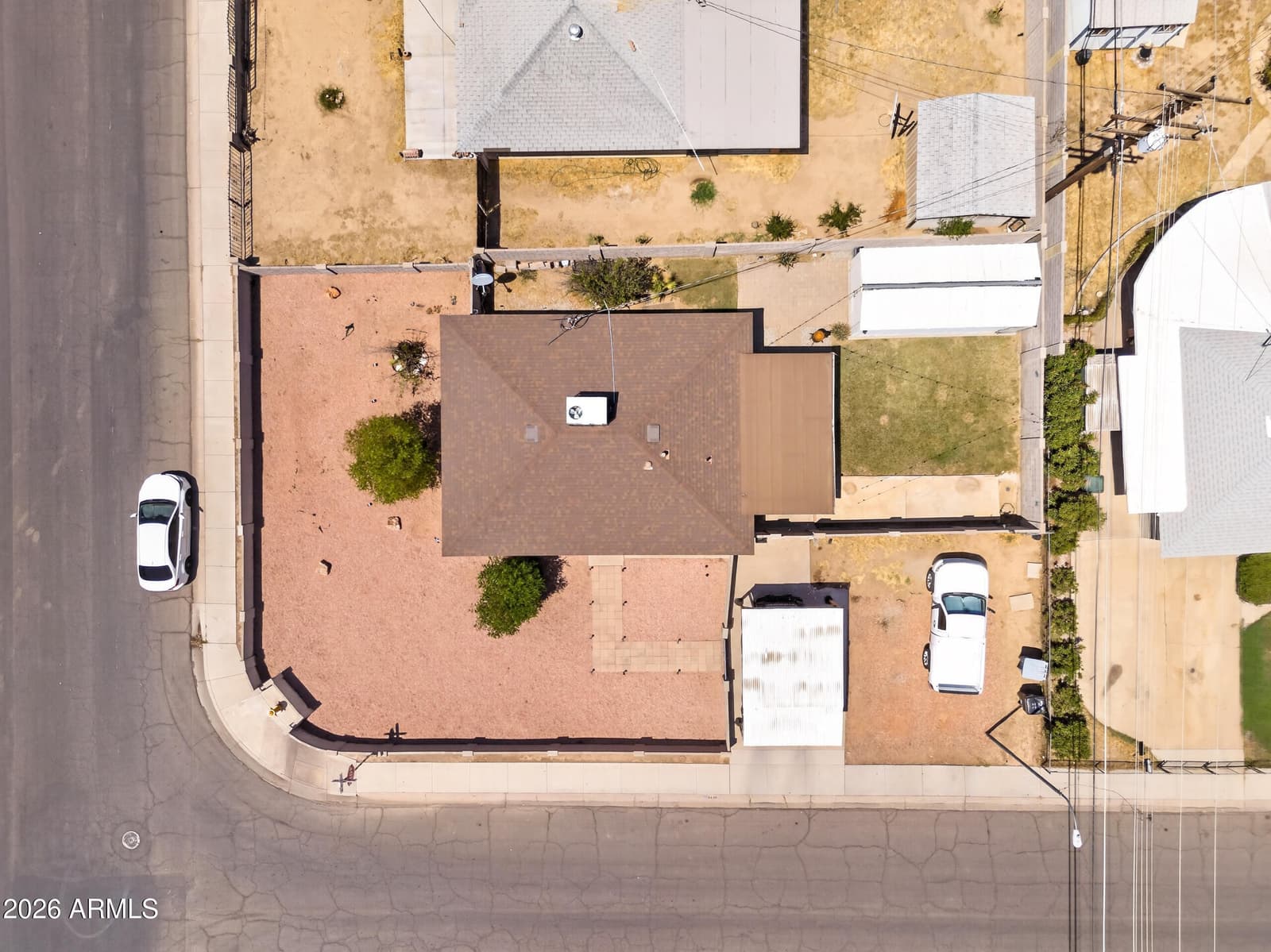 6446 W PICCADILLY Road, Phoenix, AZ 85033 — photo 19 of 21