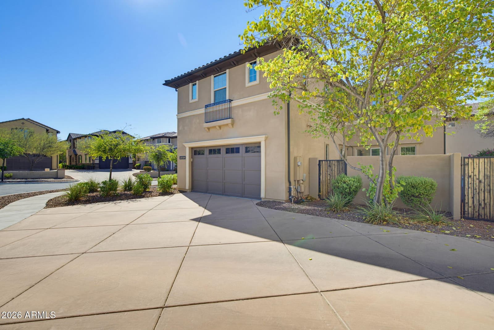 15912 S 11TH Way, Phoenix, AZ 85048 — photo 4 of 48