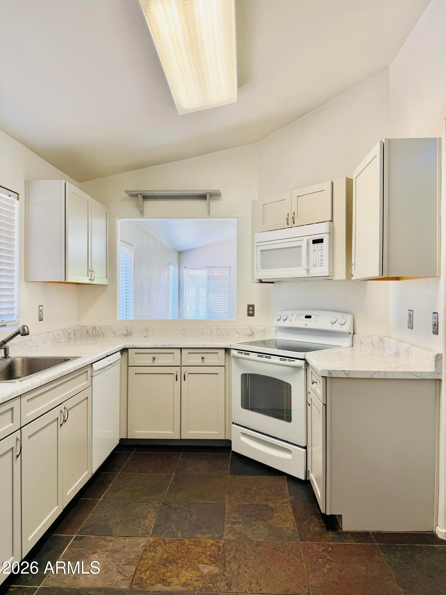 3609 W MARCO POLO Road, Glendale, AZ 85308 — photo 7 of 27