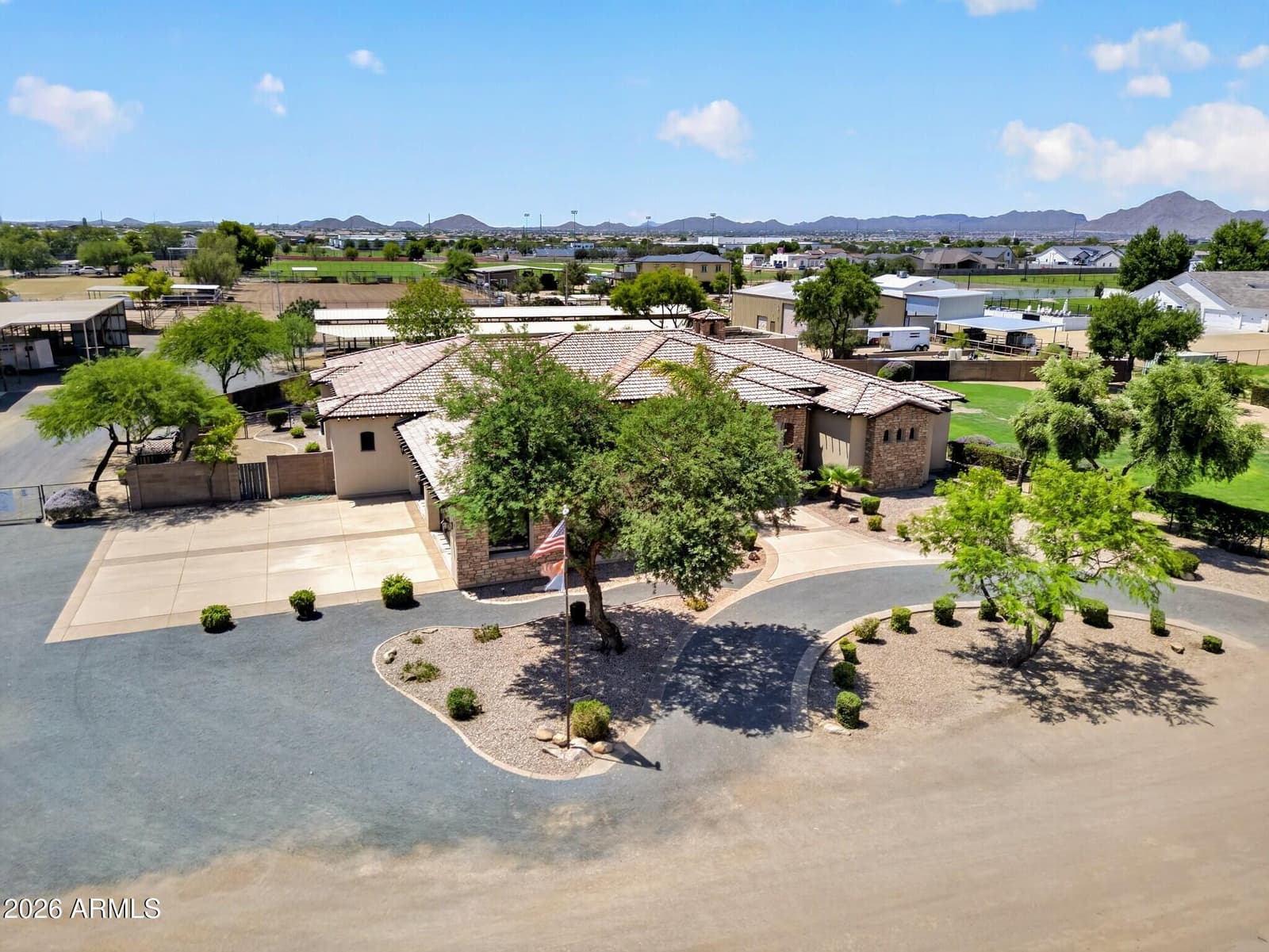383 W RED FERN Road, San Tan Valley, AZ 85140 — photo 32 of 114