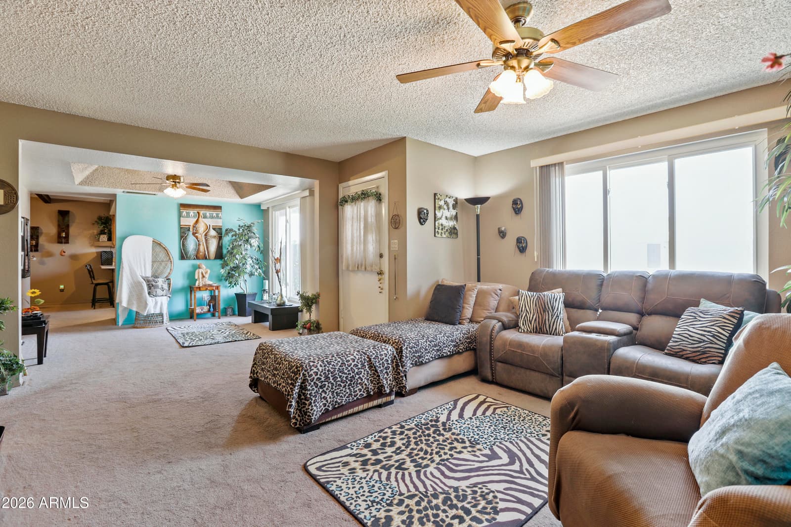 10505 W ECHO Lane, Peoria, AZ 85345 — photo 5 of 28