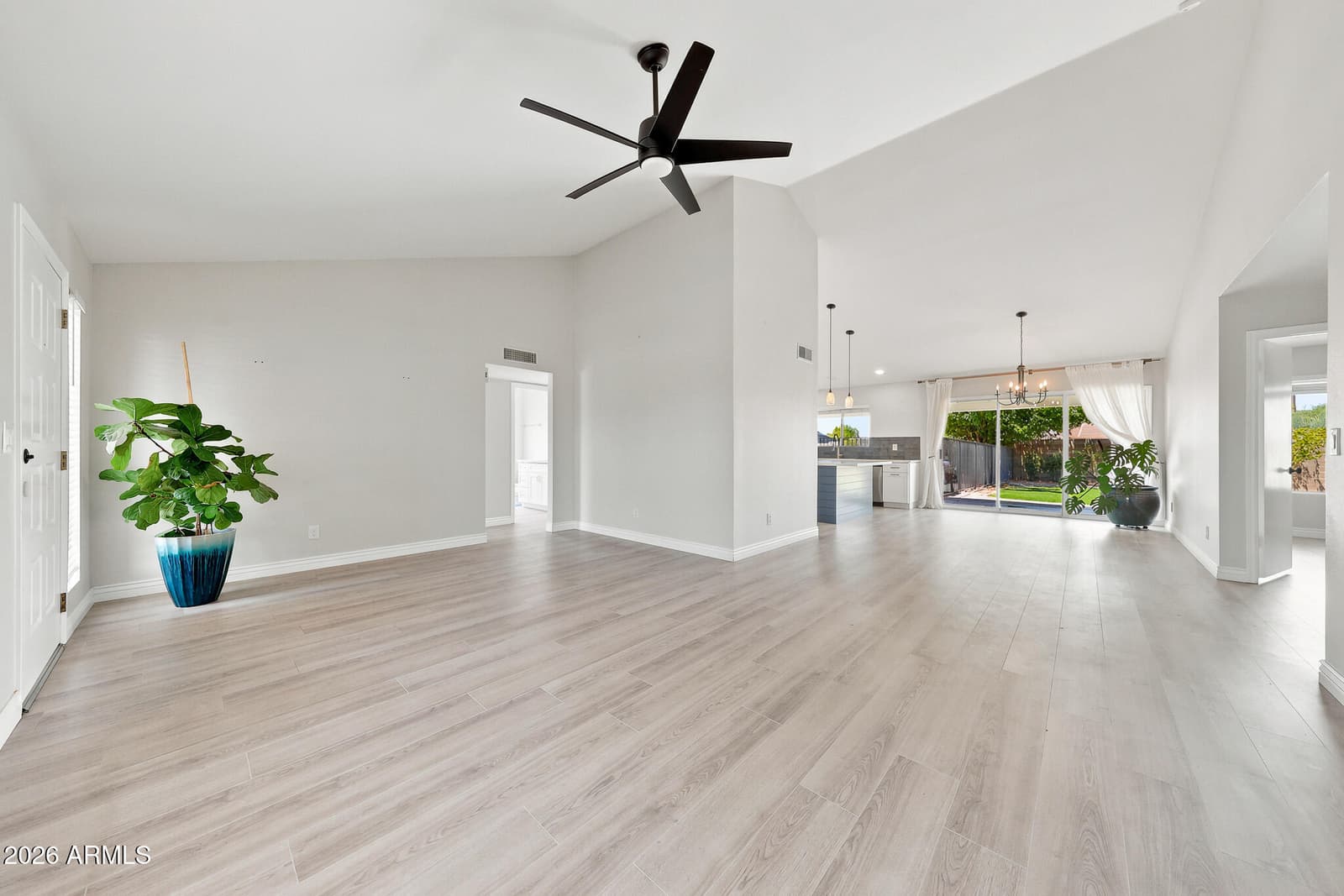 7144 S JUNIPER Street, Tempe, AZ 85283 — photo 9 of 36