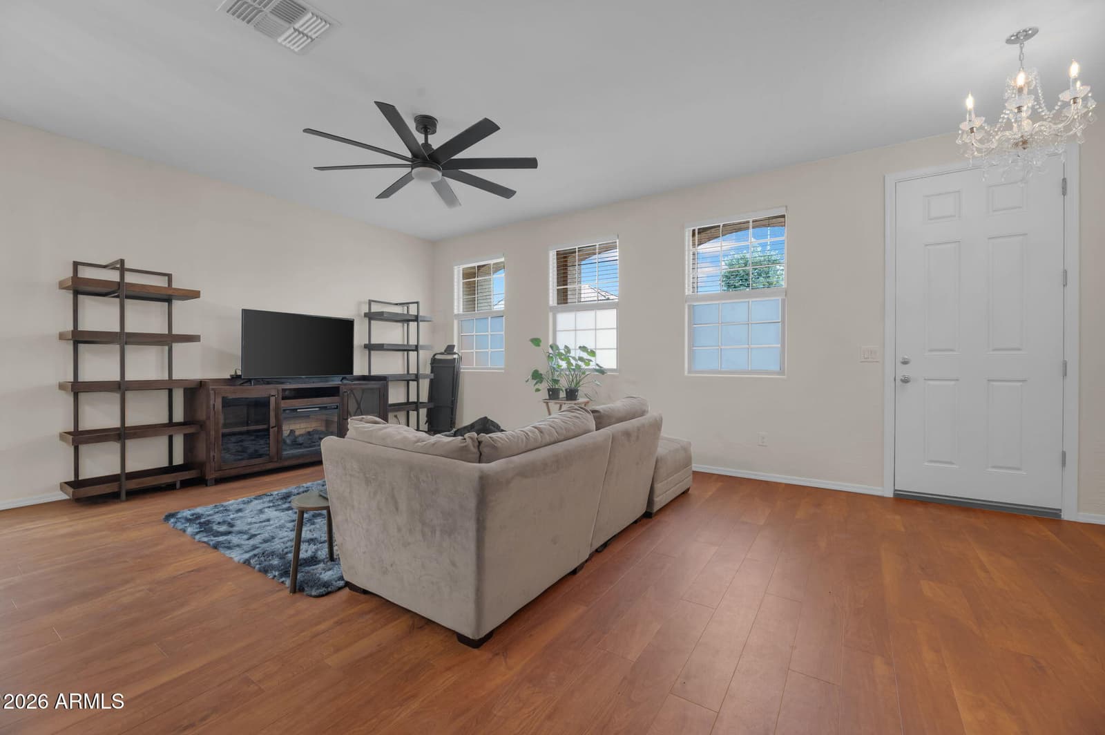 5405 W WARNER Street, Phoenix, AZ 85043 — photo 5 of 29