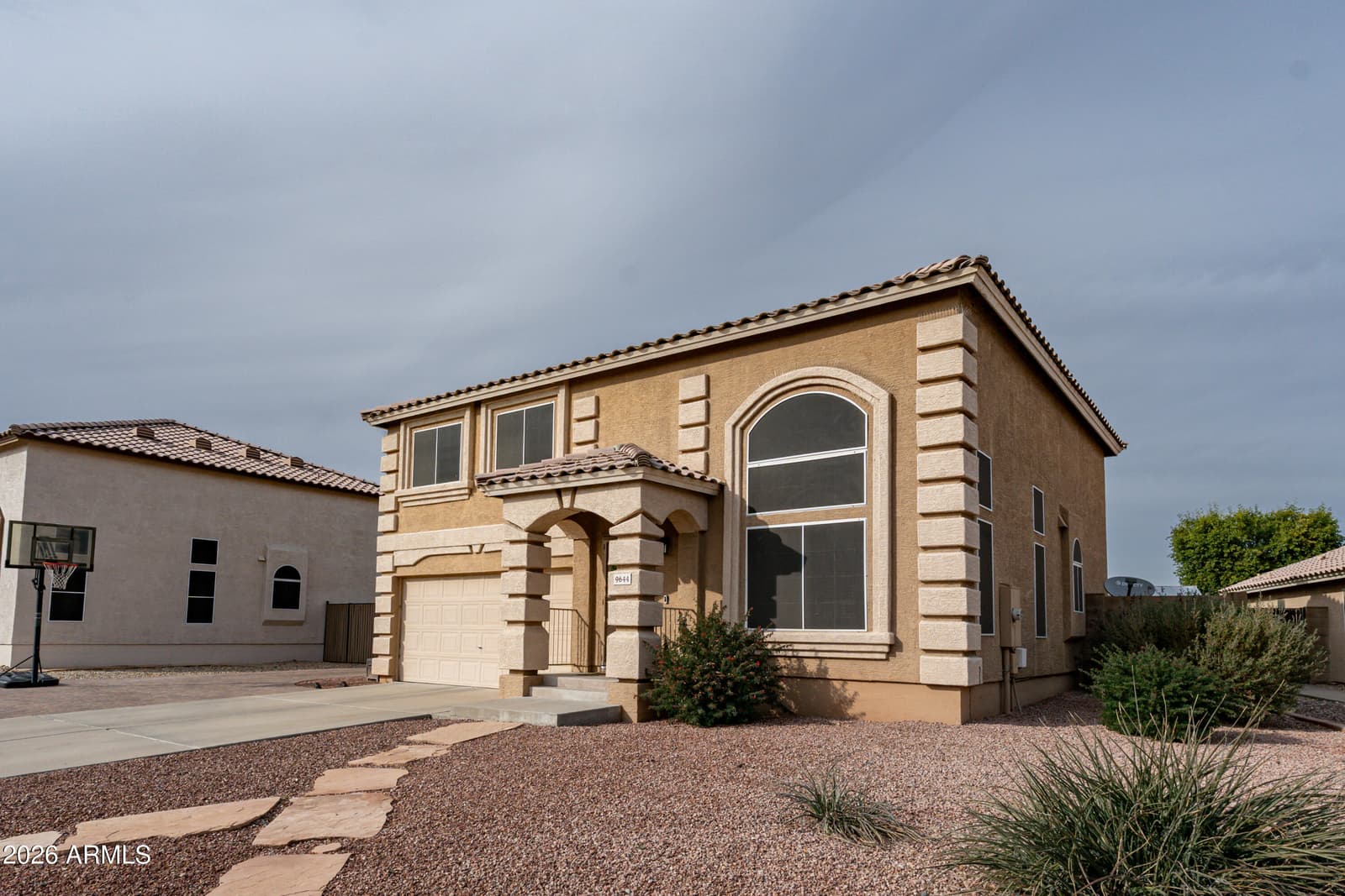 9644 W Hatcher Road, Peoria, AZ 85345 — photo 3 of 39