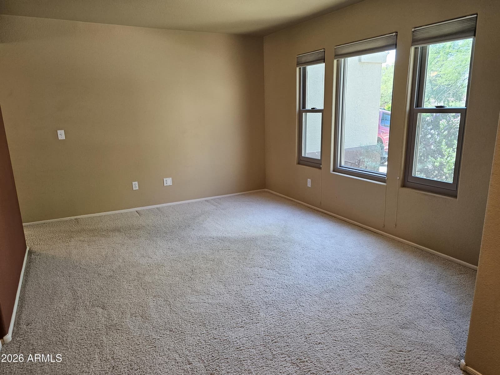4135 E PINTO Lane, Phoenix, AZ 85050 — photo 5 of 52
