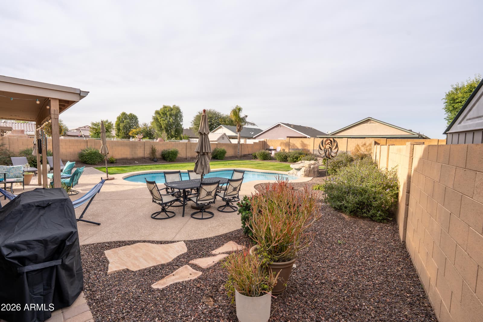 9644 W Hatcher Road, Peoria, AZ 85345 — photo 4 of 39