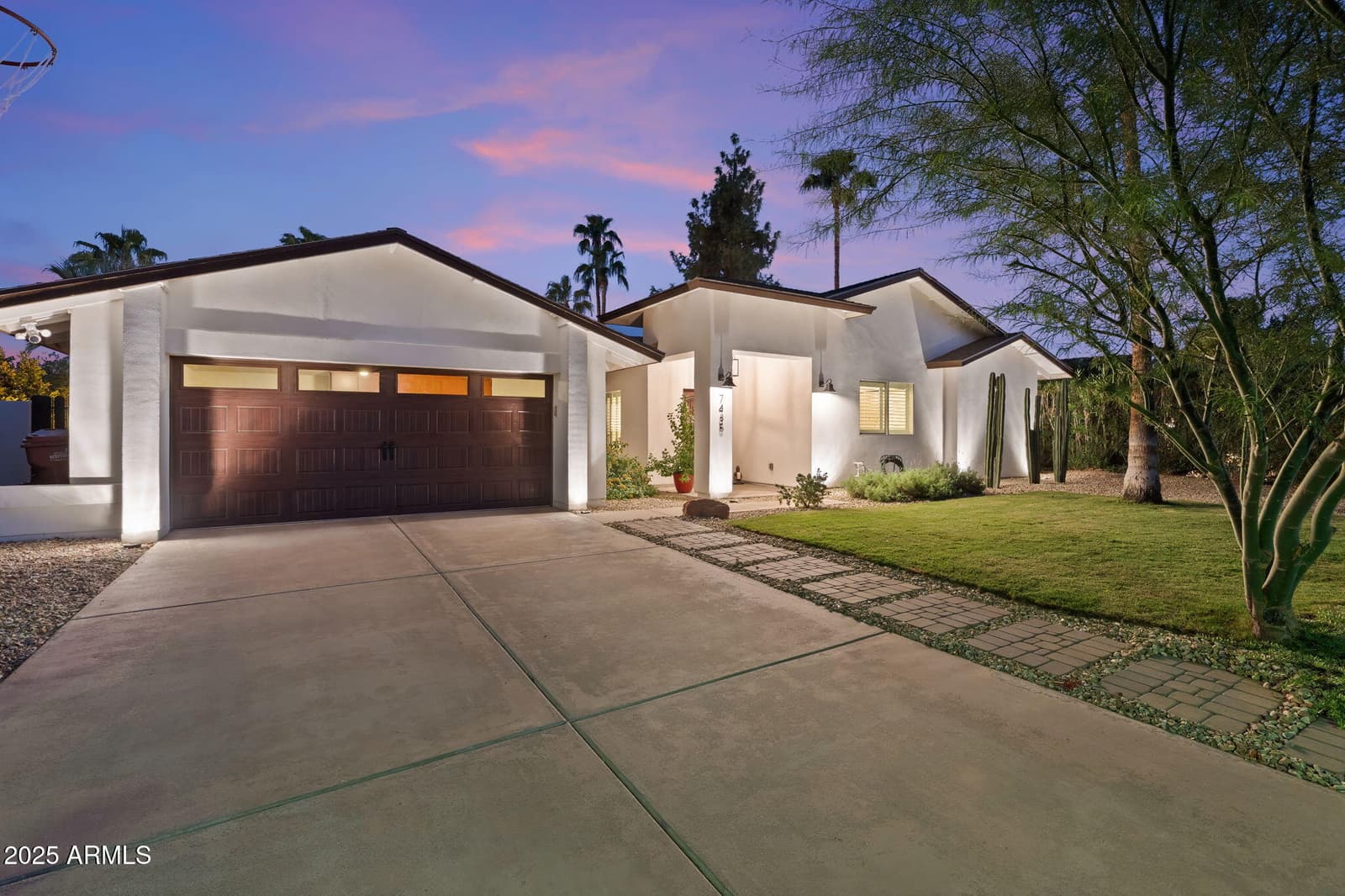 7435 E CORRINE Road, Scottsdale, AZ 85260 — photo 2 of 53