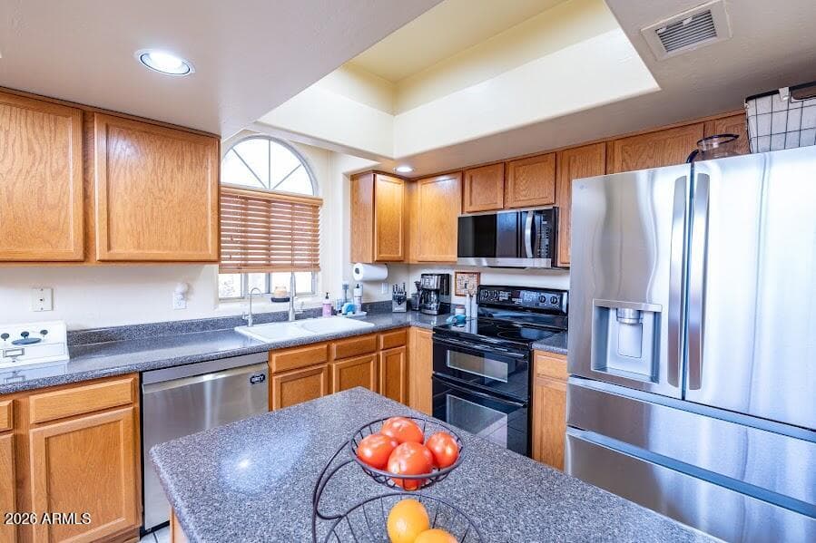 9644 W Hatcher Road, Peoria, AZ 85345 — photo 16 of 39