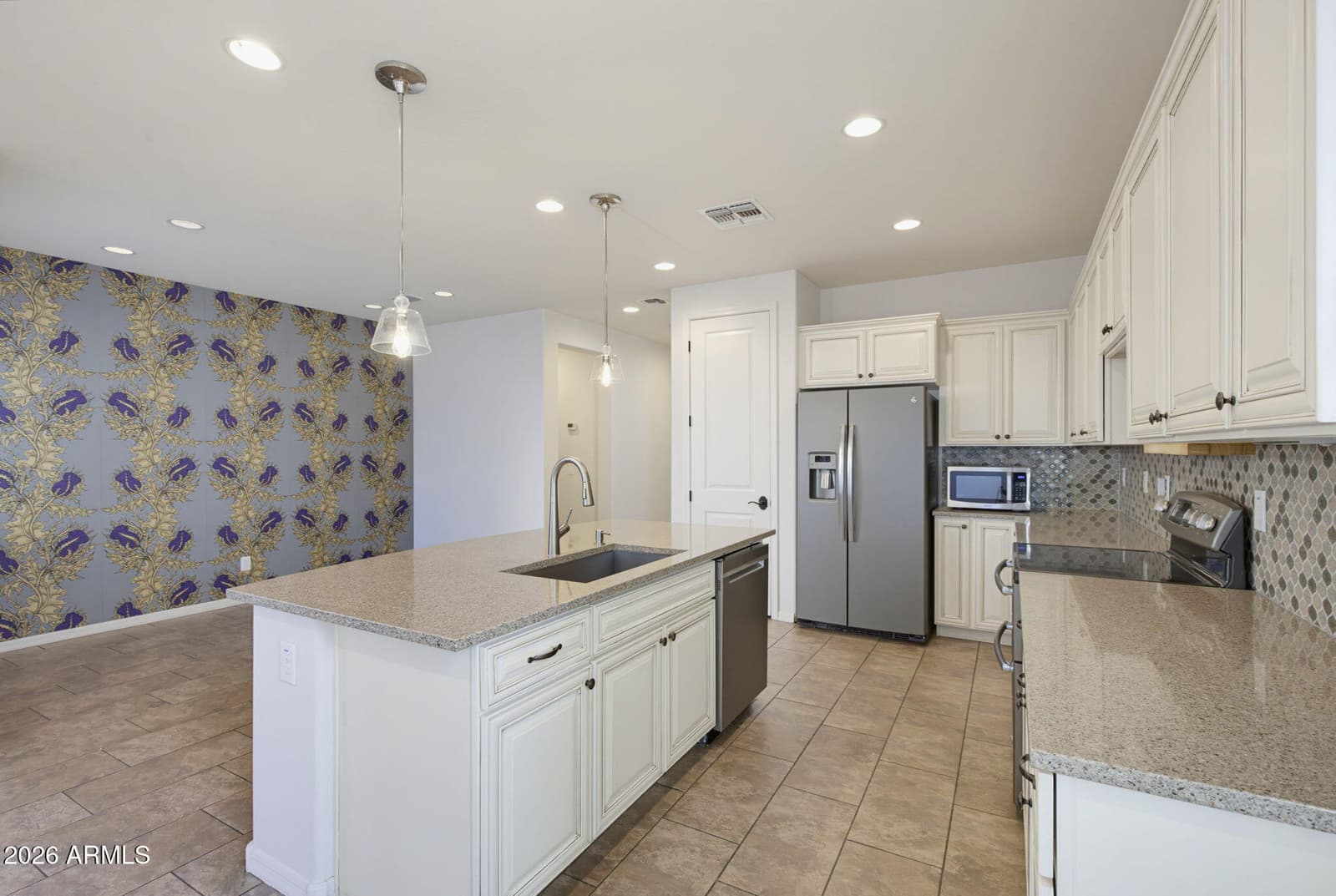 15912 S 11TH Way, Phoenix, AZ 85048 — photo 14 of 48