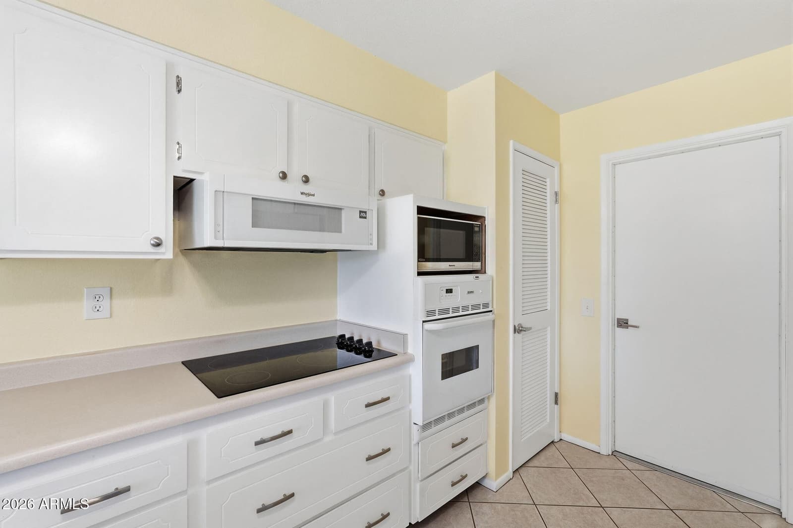 10819 W CAMEO Drive, Sun City, AZ 85351 — photo 14 of 30