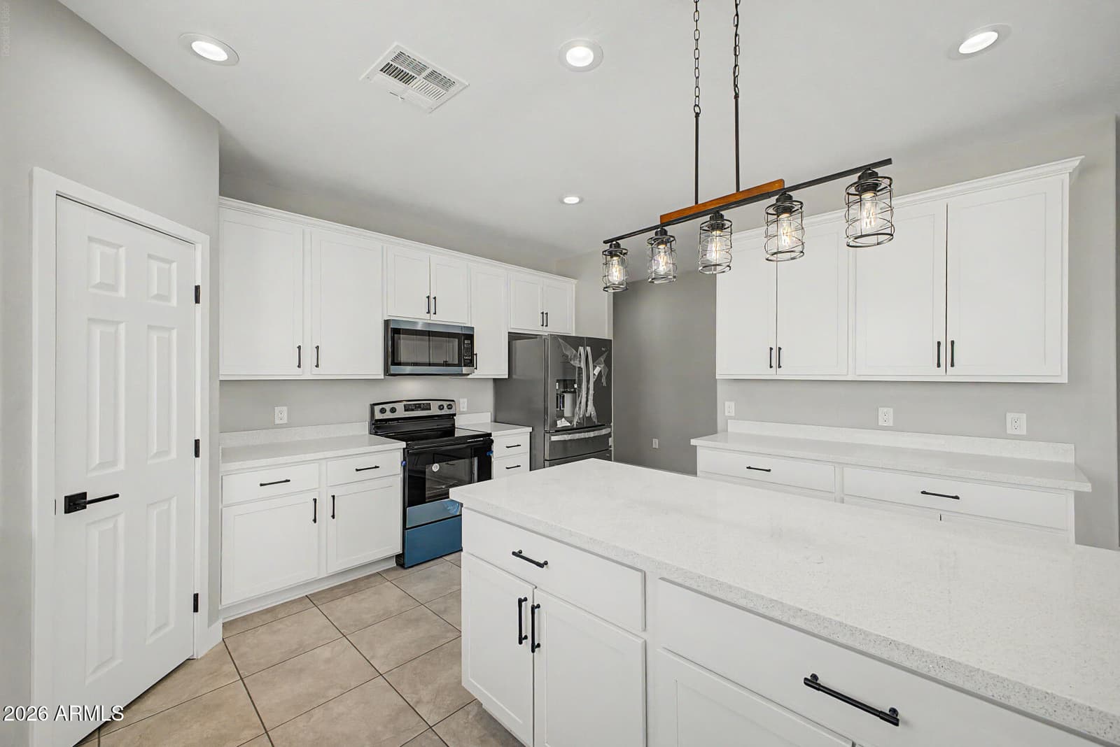20411 W MOUNTAIN SAGE Drive, Buckeye, AZ 85326 — photo 10 of 28