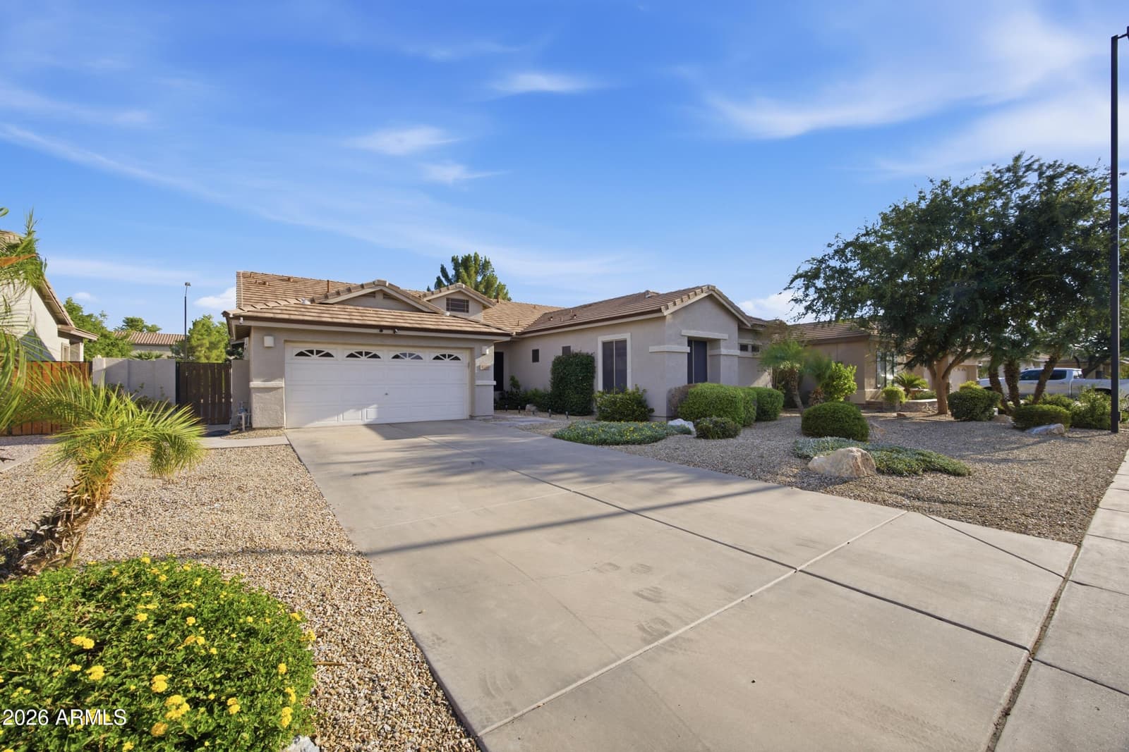 4117 E LOMA VISTA Street, Gilbert, AZ 85295 — photo 3 of 41