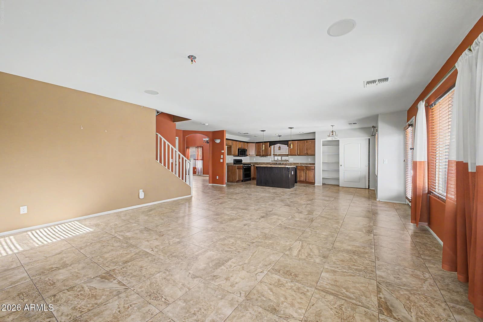 44865 W APPLEGATE Road, Maricopa, AZ 85139 — photo 6 of 31
