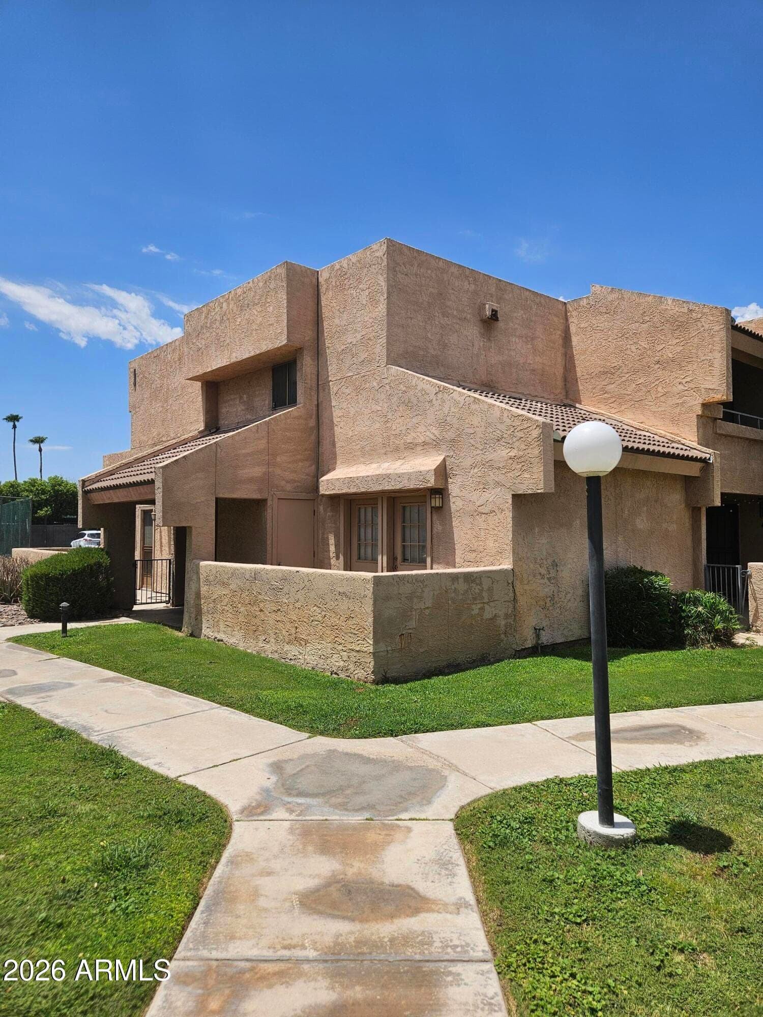 10828 N BILTMORE Drive 118, Phoenix, AZ 85029 — photo 3 of 14